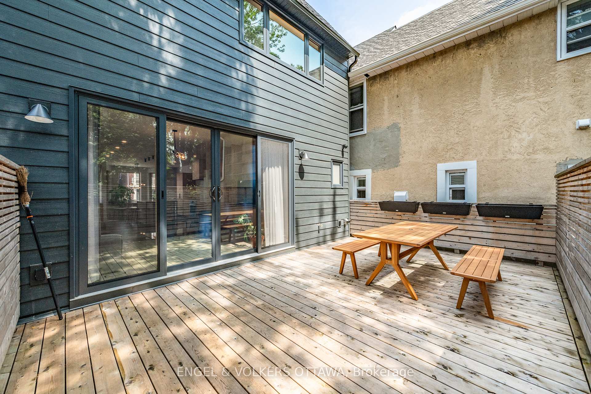 Photo 39 of 120 Frank Street, Ottawa, Ottawa Centre/Golden Triangle — HOMEH