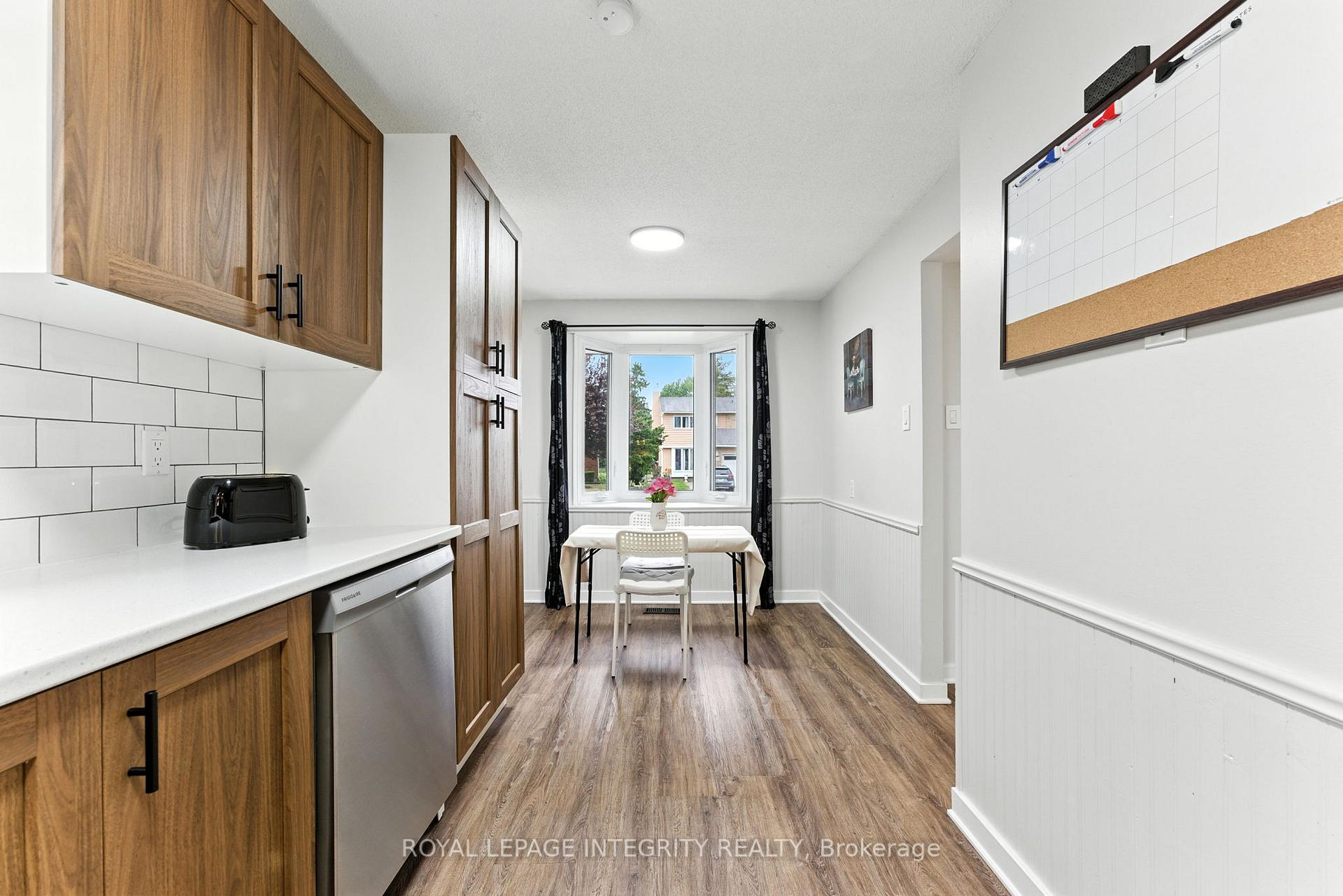 Photo 14 of 7900 Decarie Drive, Ottawa, Orleans Wood — HOMEH