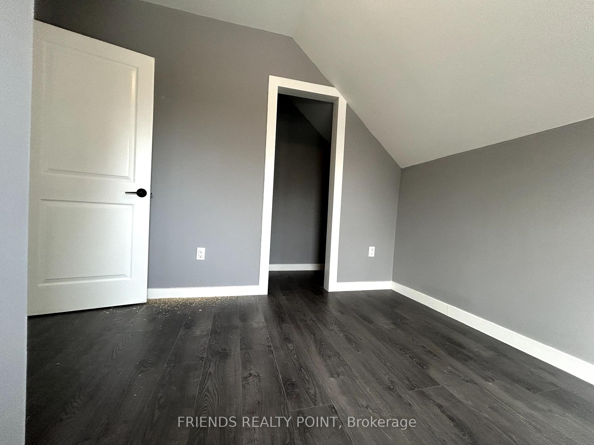 Photo 8 of Unit 2, 101 Coldwater Road W, Orillia — HOMEH
