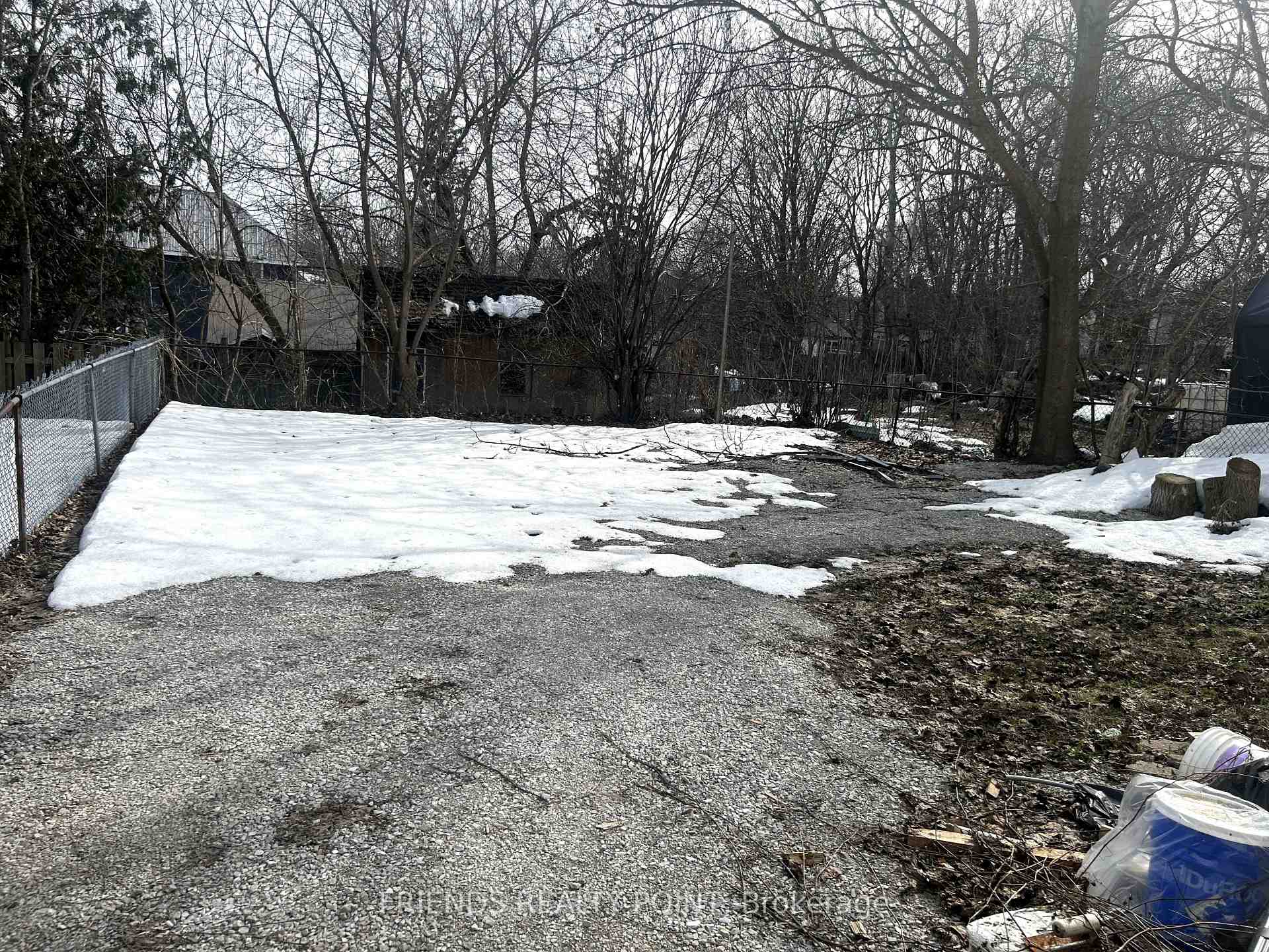 Photo 11 of Unit 2, 101 Coldwater Road W, Orillia — HOMEH