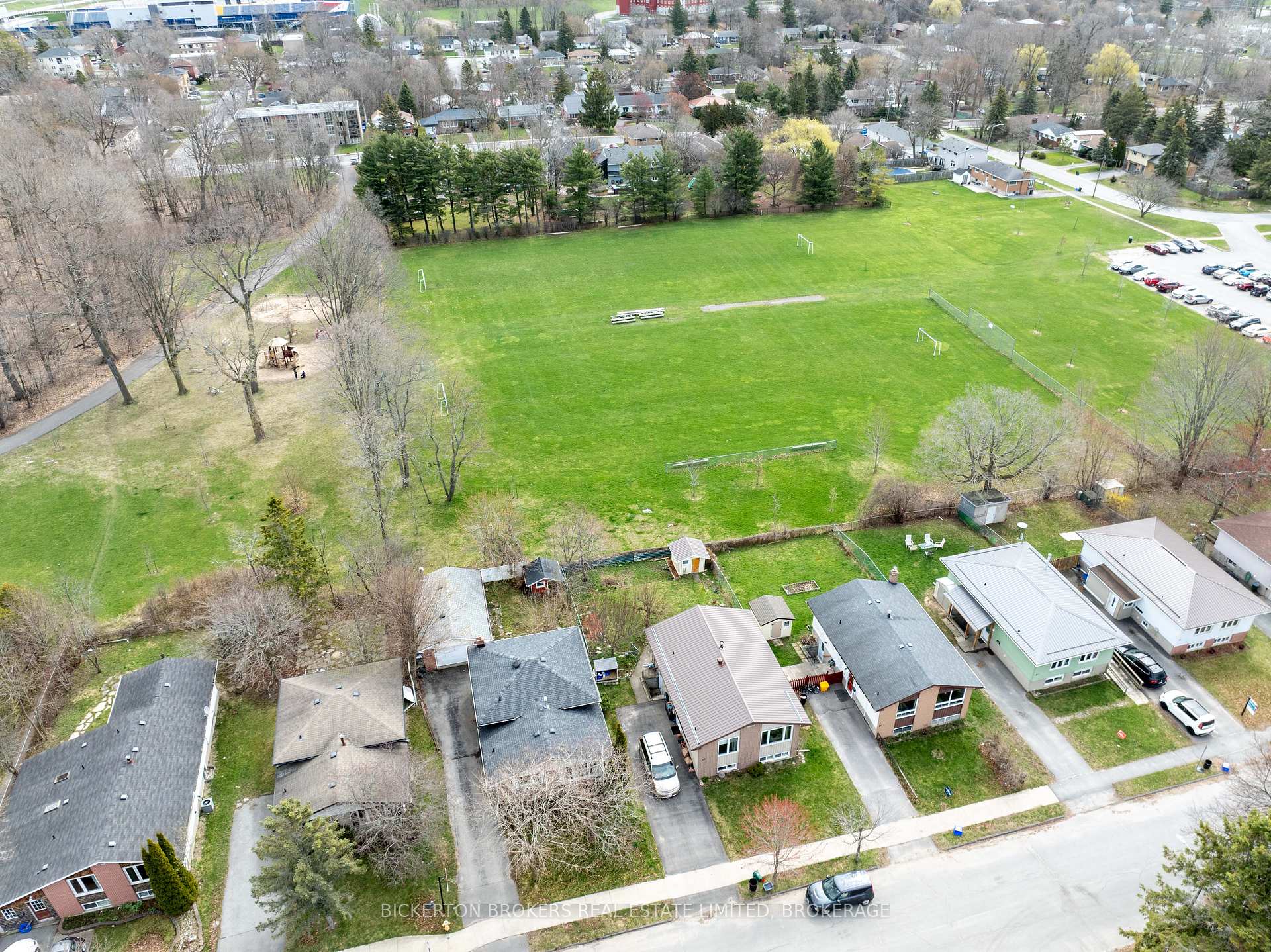 Photo 11 of 99 Calderwood Drive, Kingston, Central City West — HOMEH