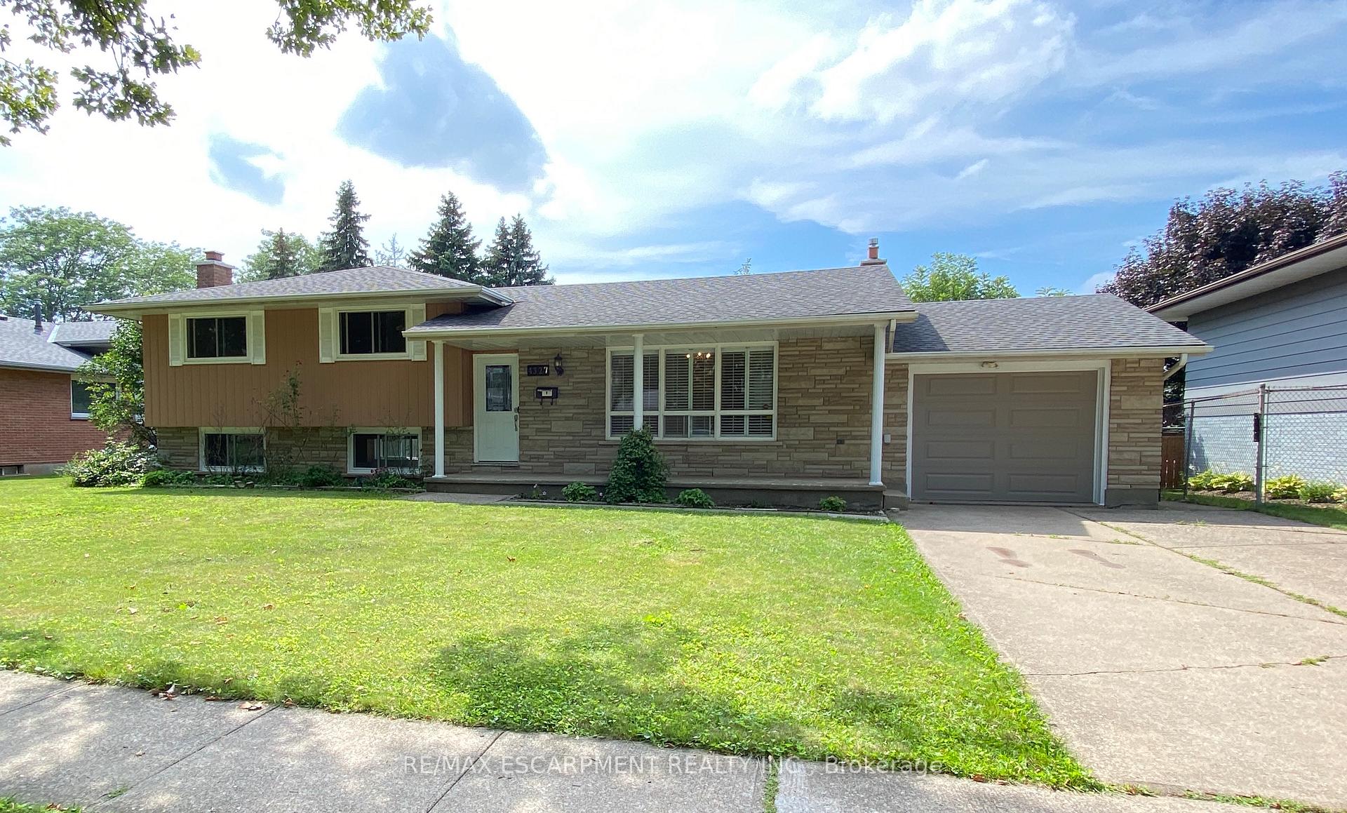 Photo 1 of 4327 Mitchell Avenue, Niagara Falls, Morrison — HOMEH