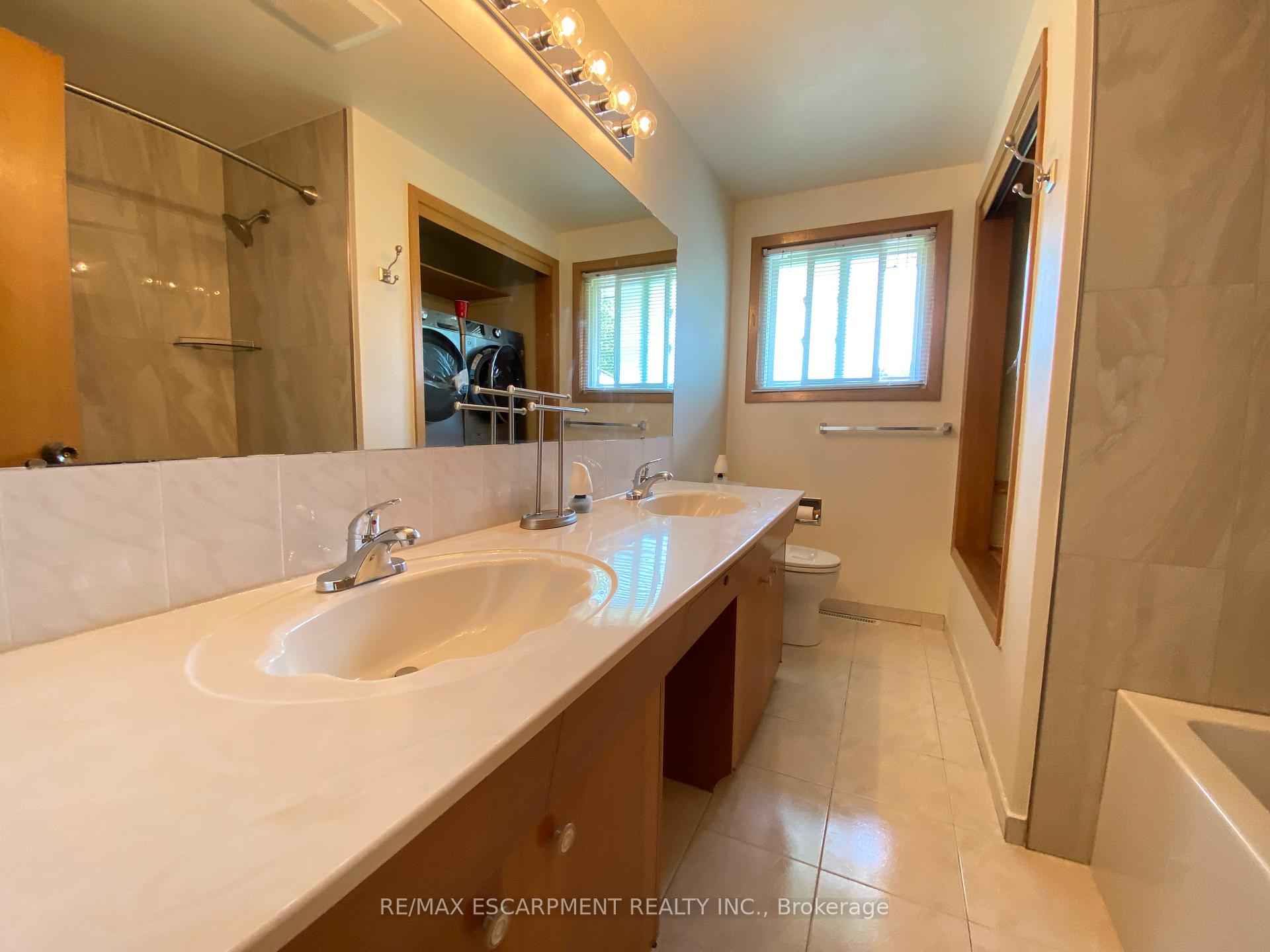 Photo 9 of 4327 Mitchell Avenue, Niagara Falls, Morrison — HOMEH