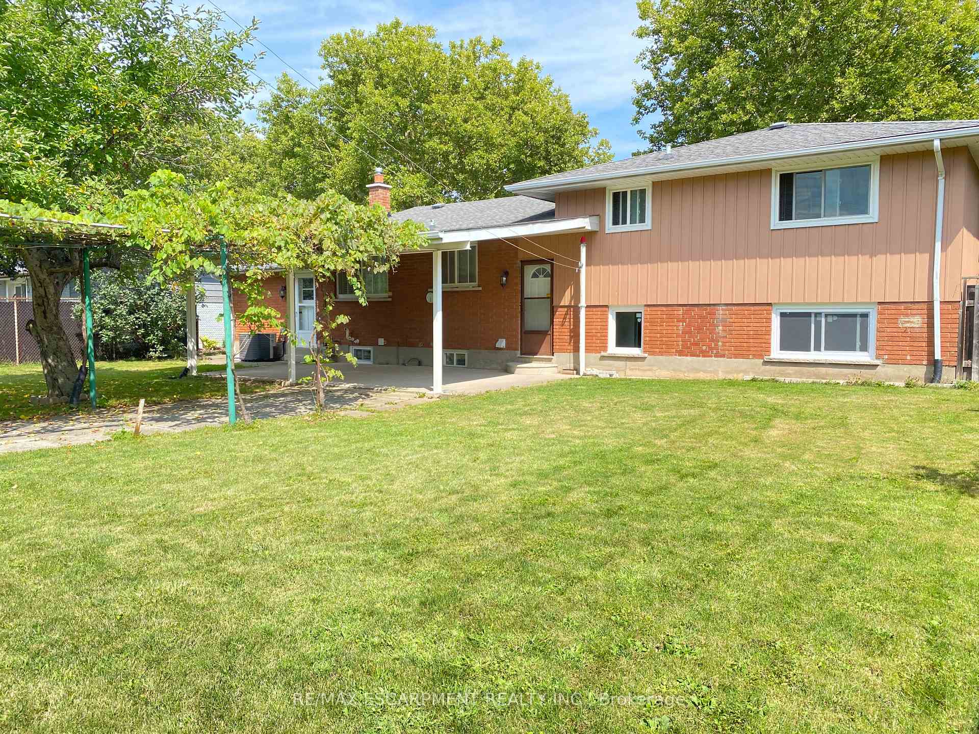 Photo 13 of 4327 Mitchell Avenue, Niagara Falls, Morrison — HOMEH