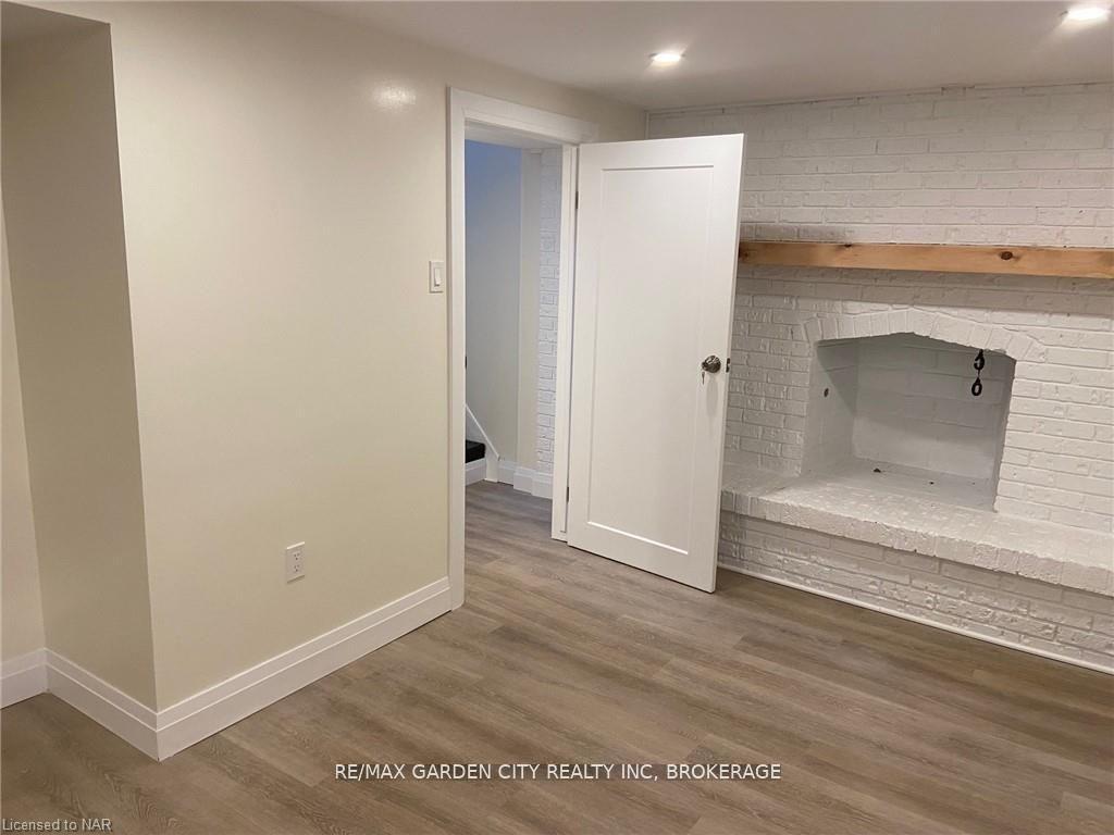 Photo 7 of Unit Lower, 4 Lorimer Street, Pelham, Fonthill — HOMEH
