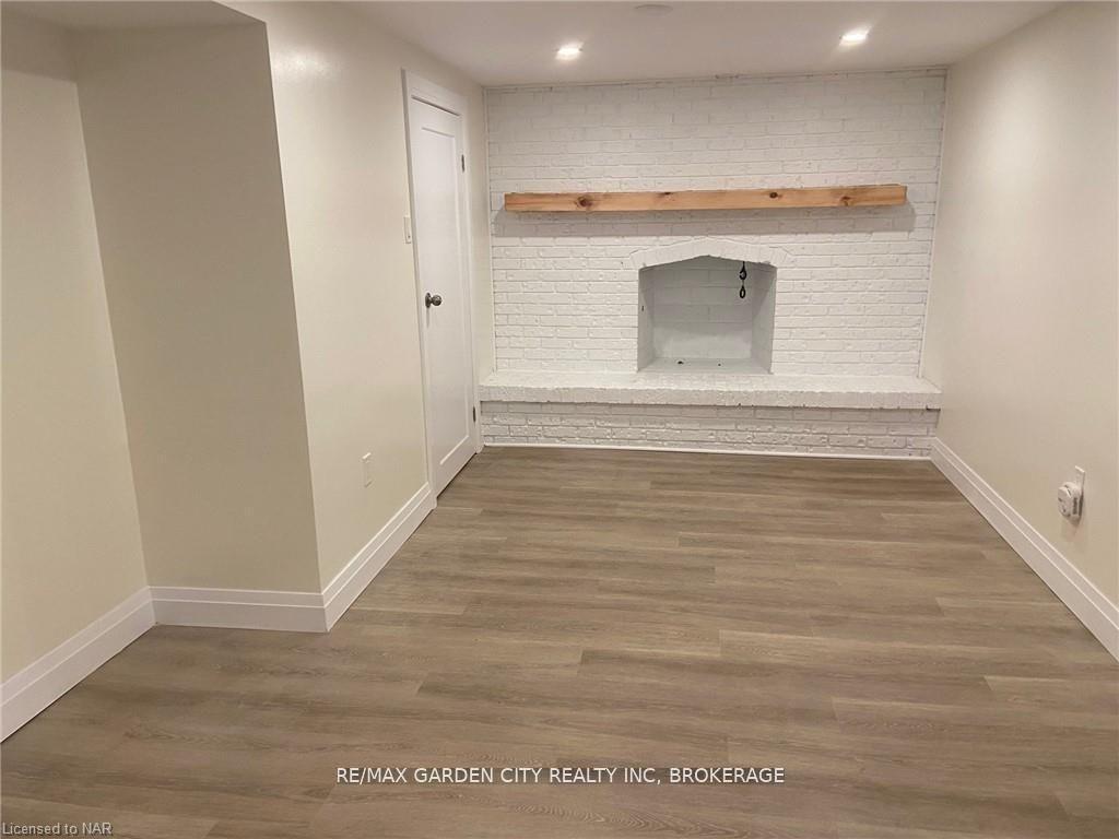 Photo 8 of Unit Lower, 4 Lorimer Street, Pelham, Fonthill — HOMEH