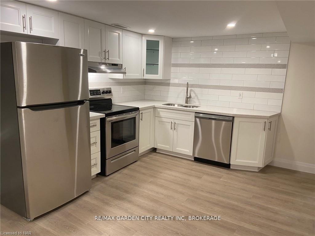 Photo 15 of Unit Lower, 4 Lorimer Street, Pelham, Fonthill — HOMEH