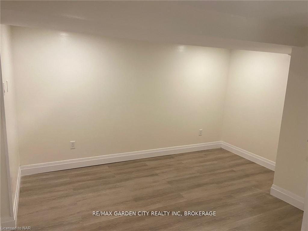 Photo 19 of Unit Lower, 4 Lorimer Street, Pelham, Fonthill — HOMEH