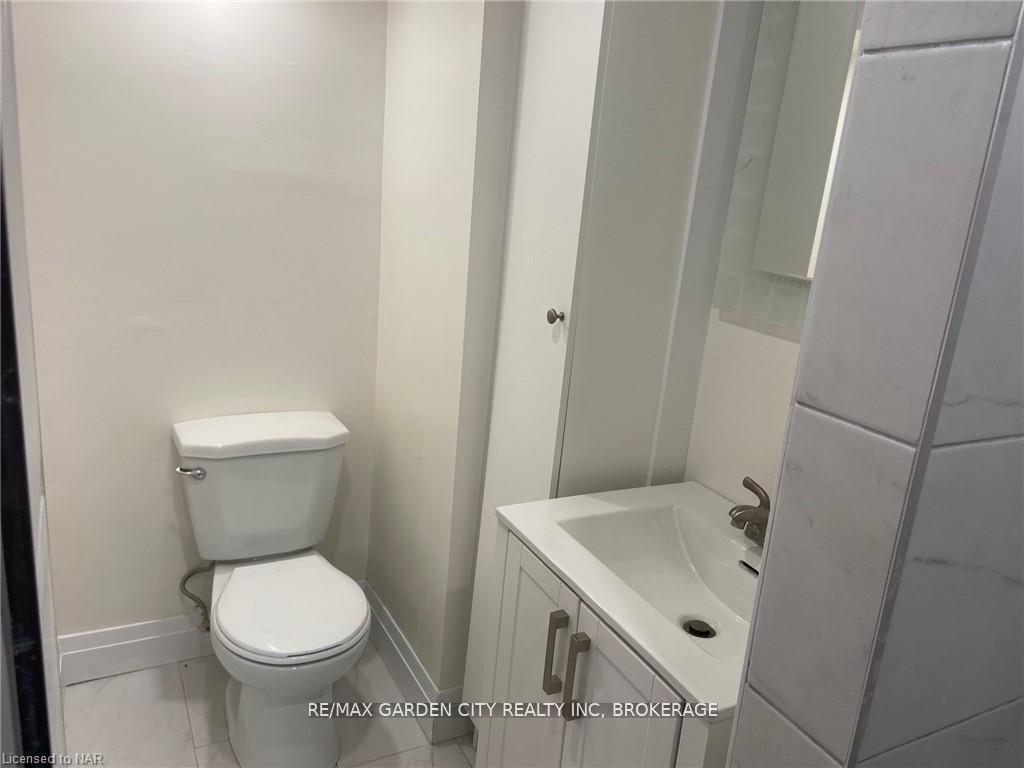 Photo 25 of Unit Lower, 4 Lorimer Street, Pelham, Fonthill — HOMEH