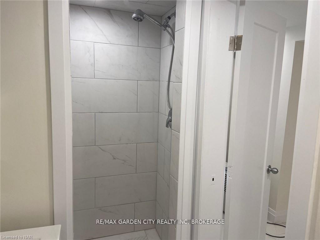 Photo 27 of Unit Lower, 4 Lorimer Street, Pelham, Fonthill — HOMEH