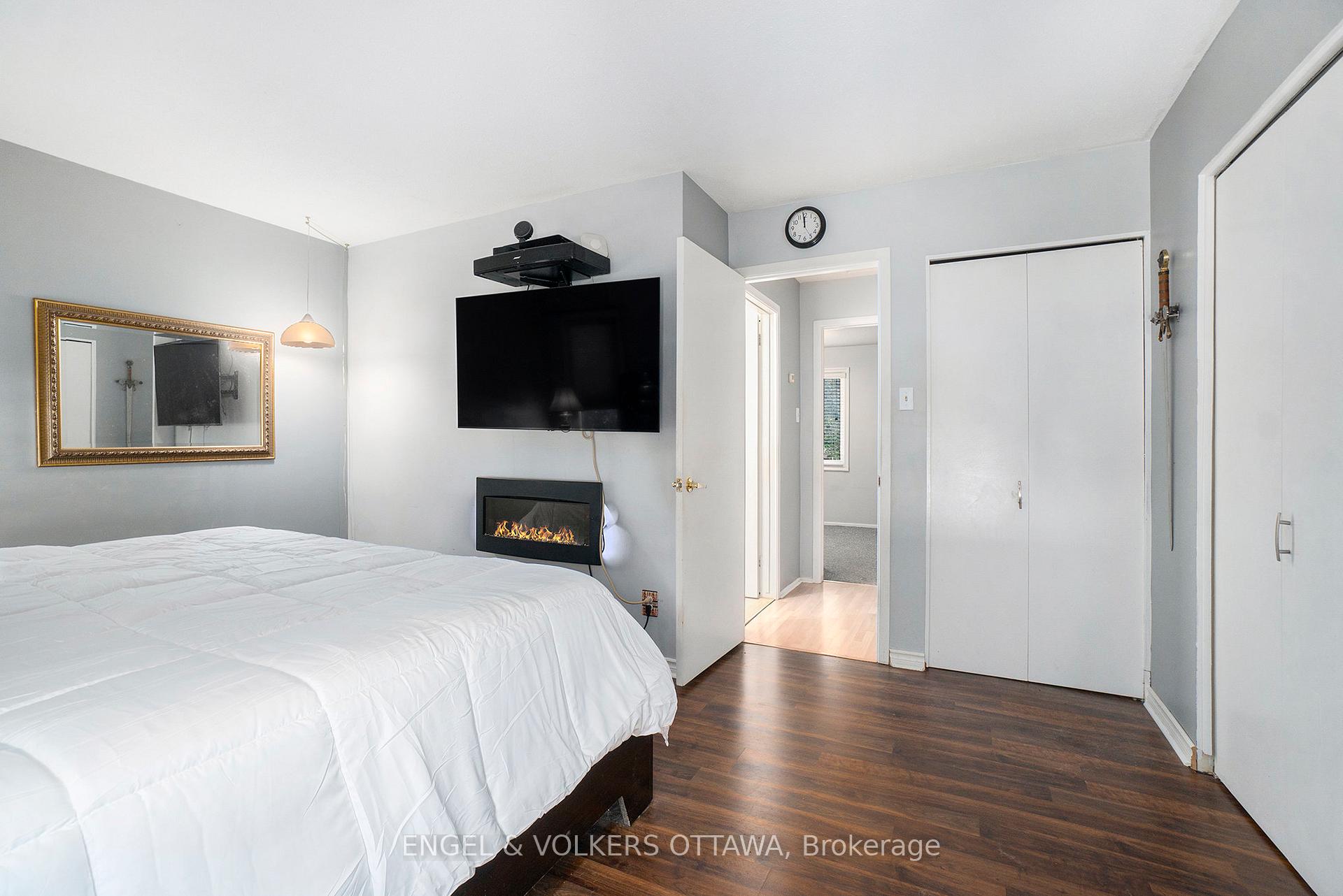 Photo 14 of 1266 Alloway Crescent, Ottawa, Carson Meadows — HOMEH