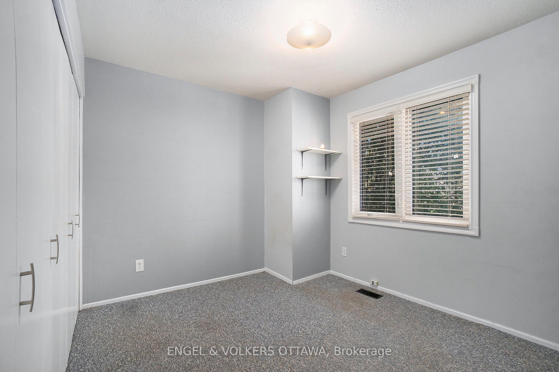 Photo 17 of 1266 Alloway Crescent, Ottawa, Carson Meadows — HOMEH
