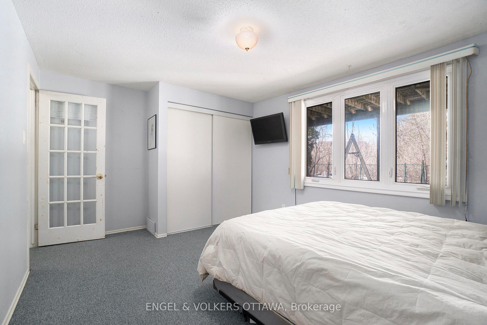 Photo 19 of 1266 Alloway Crescent, Ottawa, Carson Meadows — HOMEH