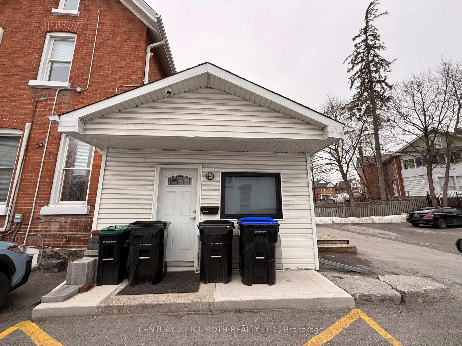 Photo 1 of Unit Back unit, 109 Toronto Street, Barrie, City Centre — HOMEH
