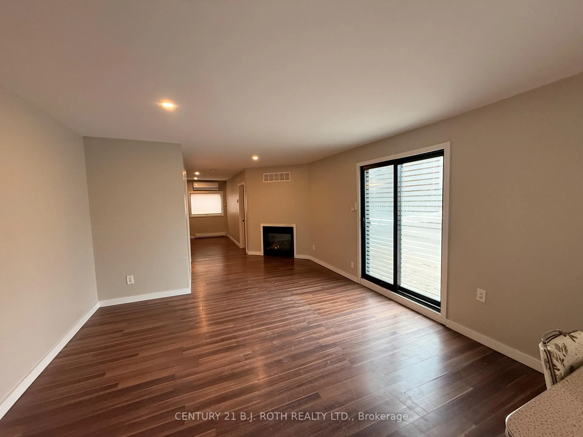Photo 3 of Unit Back unit, 109 Toronto Street, Barrie, City Centre — HOMEH