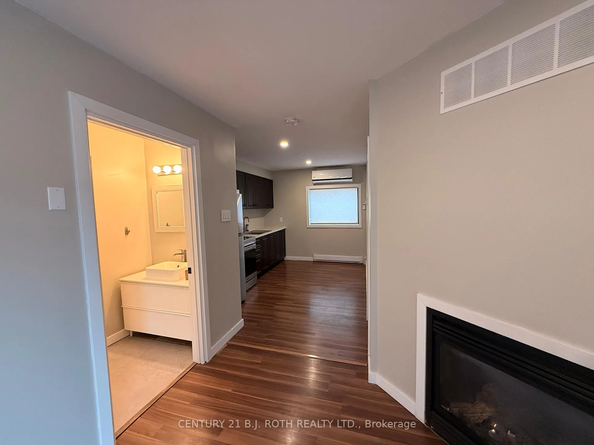 Photo 4 of Unit Back unit, 109 Toronto Street, Barrie, City Centre — HOMEH