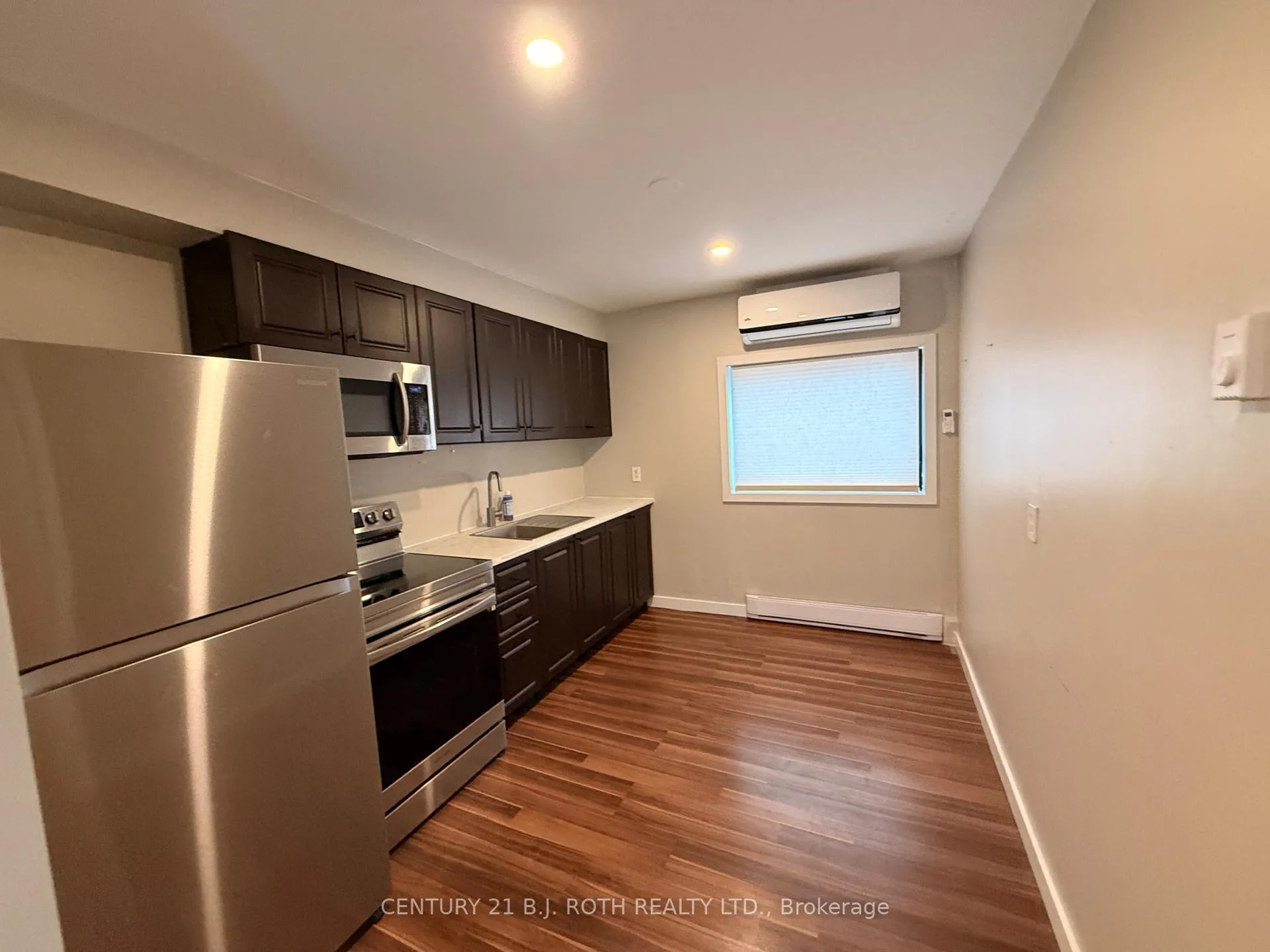 Photo 6 of Unit Back unit, 109 Toronto Street, Barrie, City Centre — HOMEH