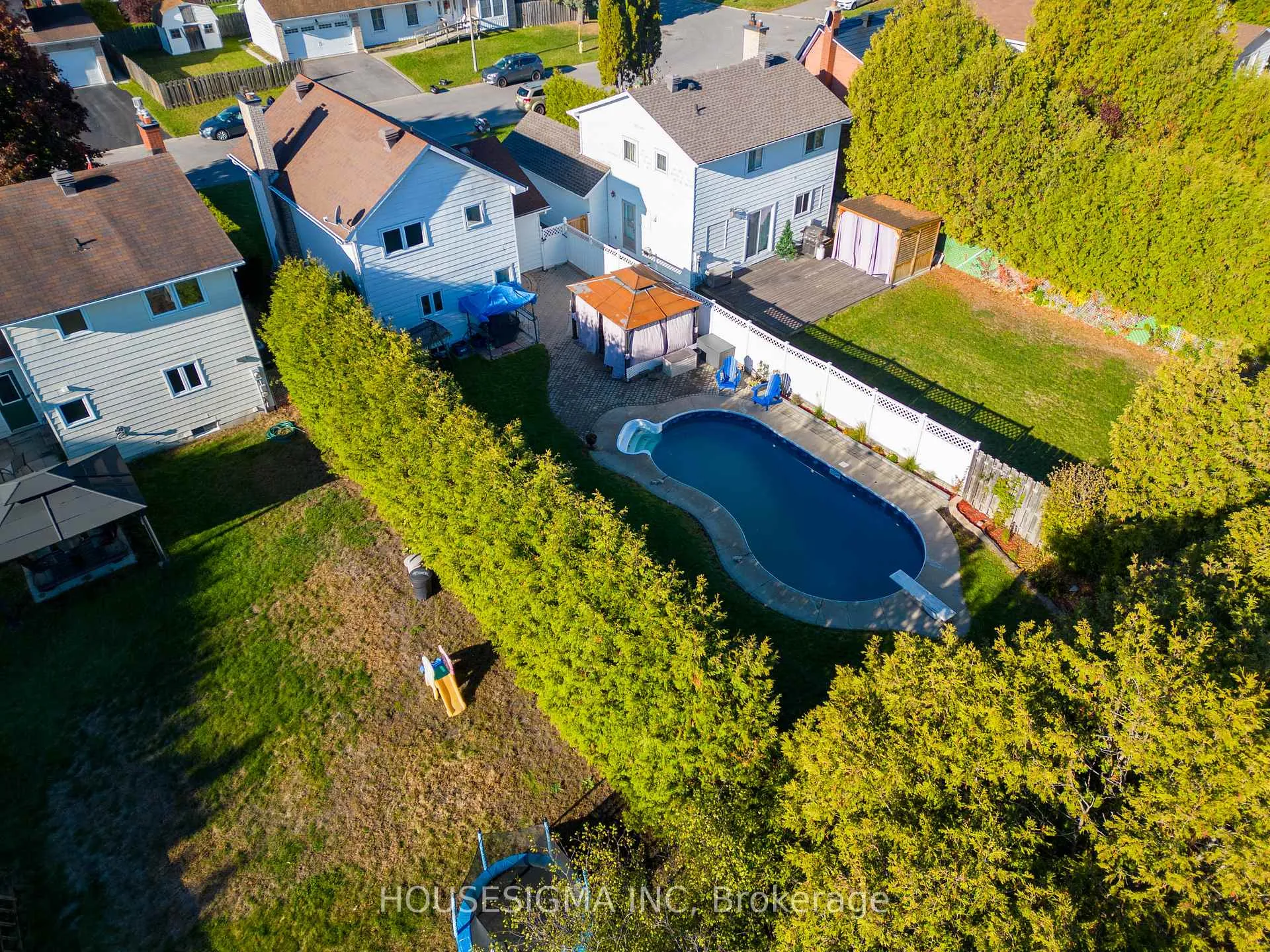 Photo 4 of 1767 Bonaventure Terrace, Ottawa, Convent Glen South — HOMEH