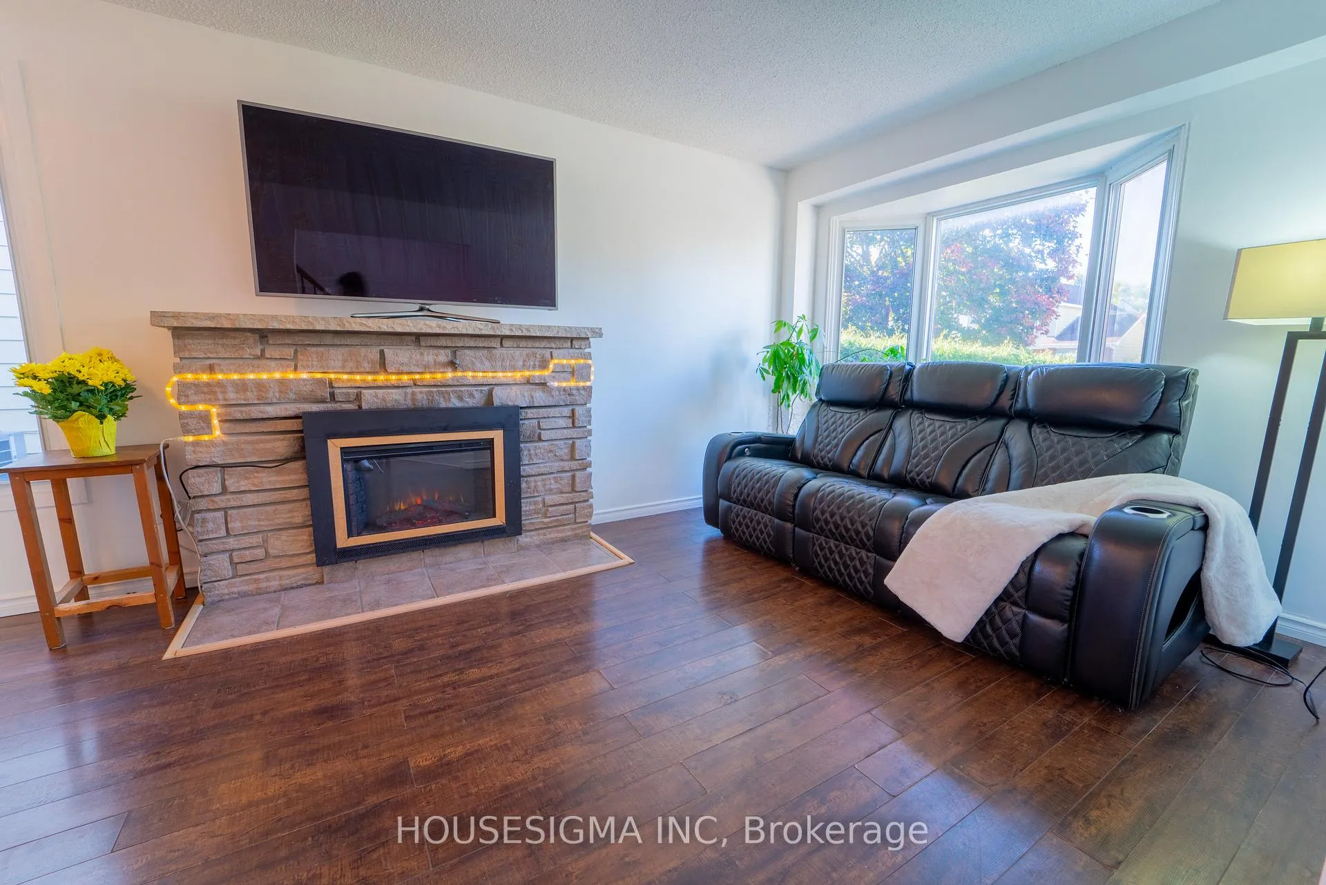Photo 7 of 1767 Bonaventure Terrace, Ottawa, Convent Glen South — HOMEH