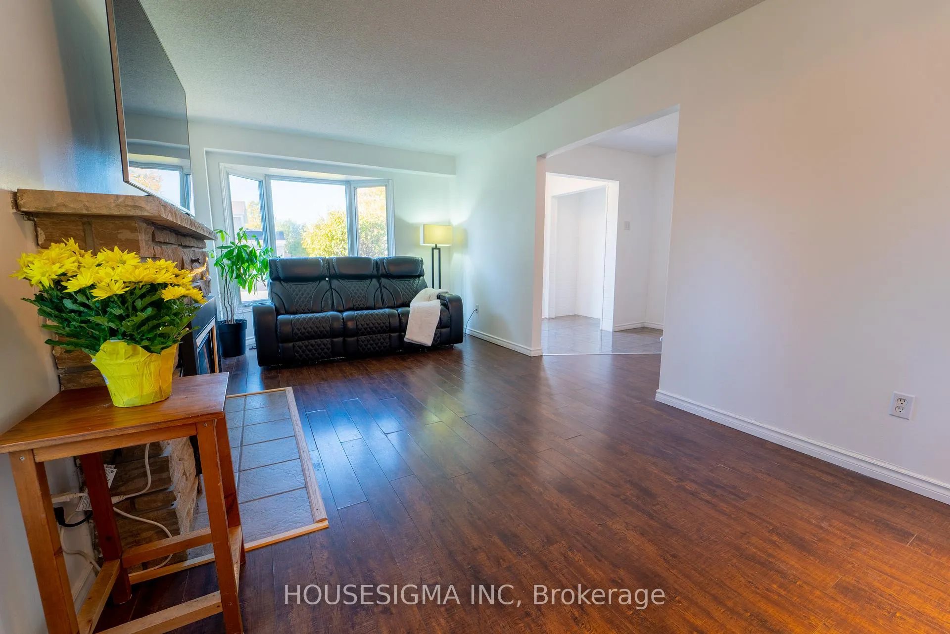Photo 8 of 1767 Bonaventure Terrace, Ottawa, Convent Glen South — HOMEH