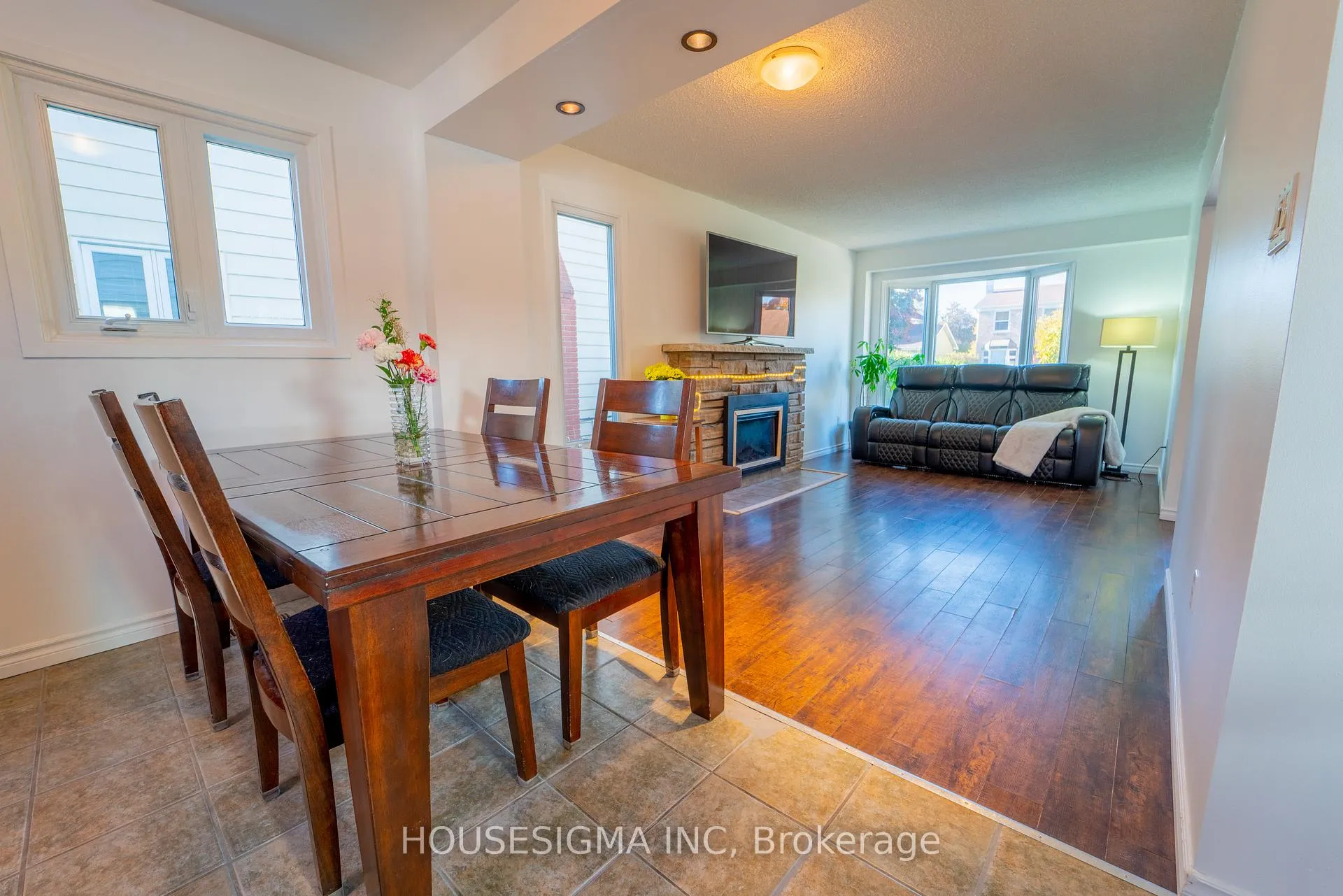 Photo 10 of 1767 Bonaventure Terrace, Ottawa, Convent Glen South — HOMEH
