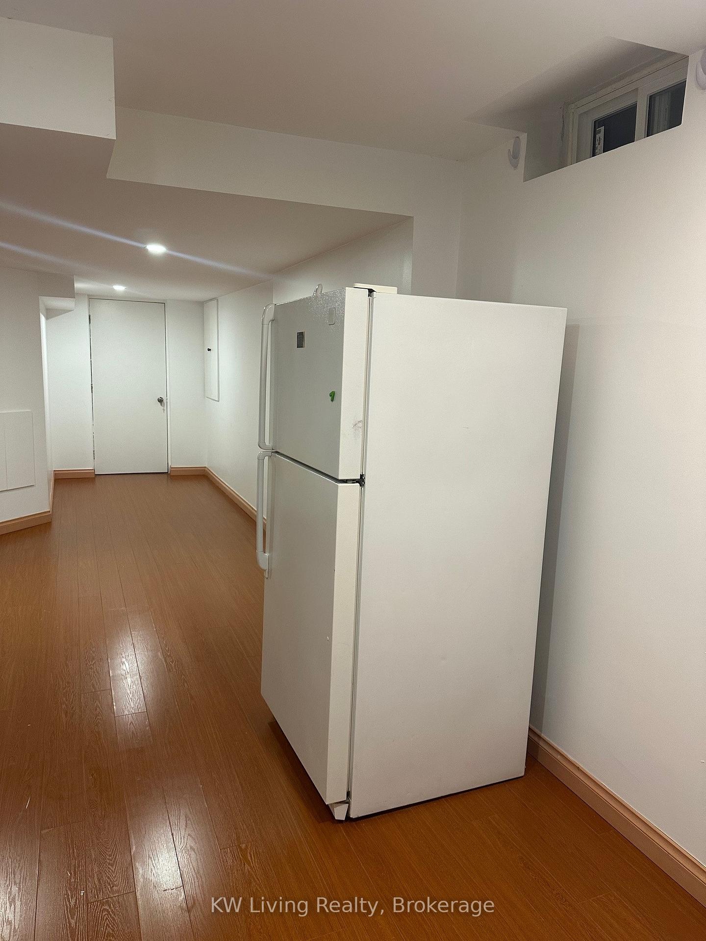 Photo 9 of Unit Lower, 562 Skinner Avenue, Newmarket, Stonehaven-Wyndham — HOMEH