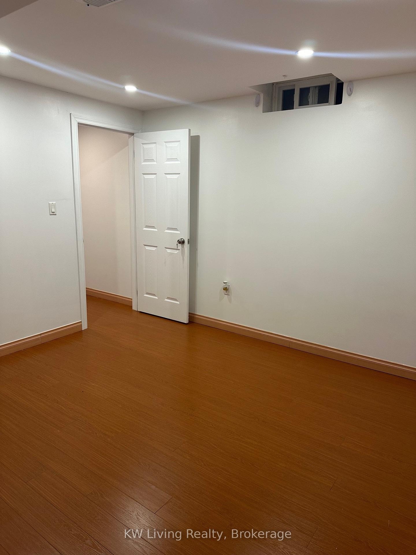 Photo 16 of Unit Lower, 562 Skinner Avenue, Newmarket, Stonehaven-Wyndham — HOMEH
