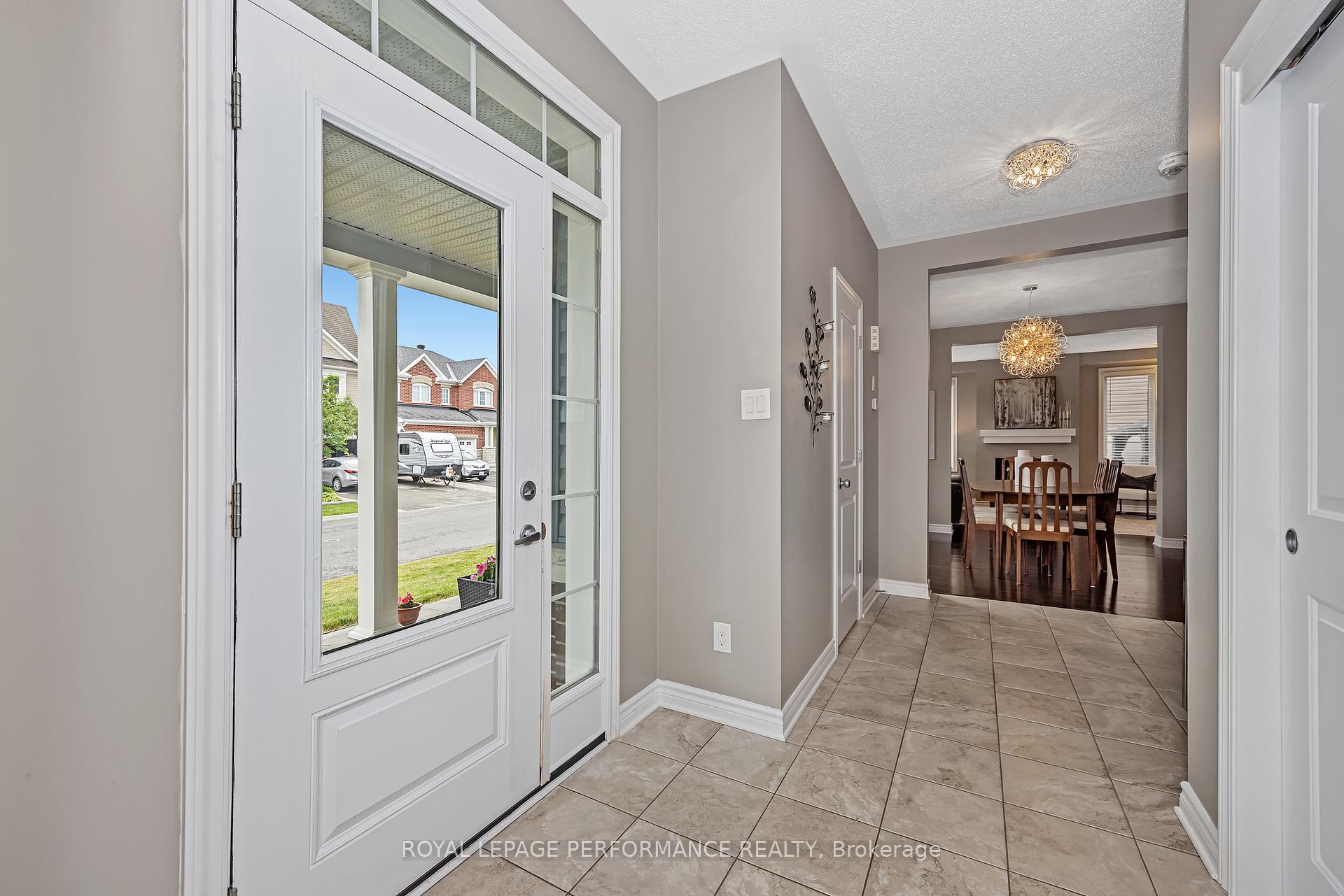 Photo 5 of 344 Hepatica Way, Ottawa, Avalon West — HOMEH