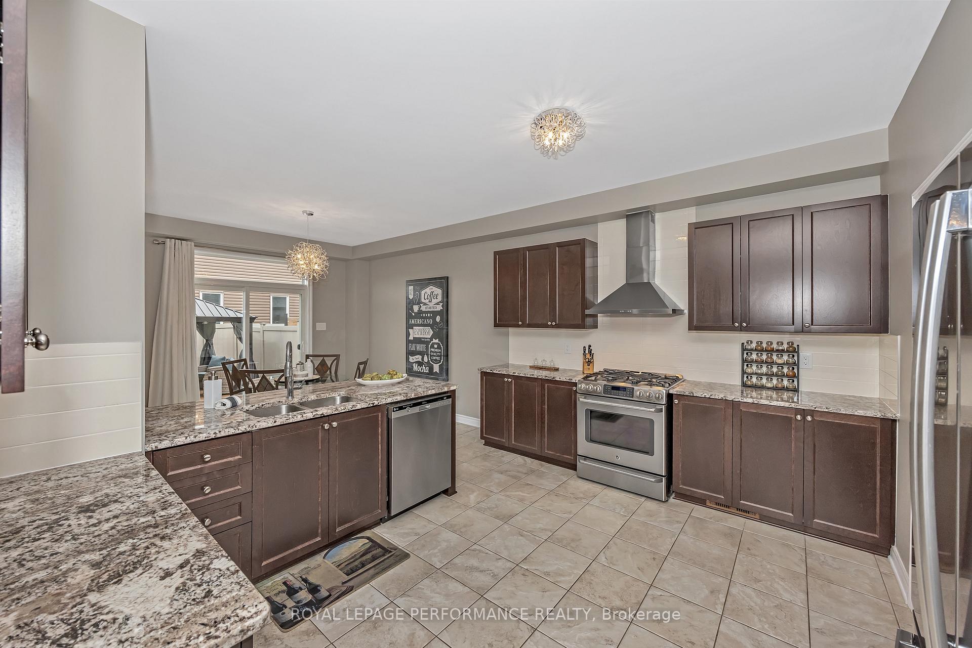 Photo 9 of 344 Hepatica Way, Ottawa, Avalon West — HOMEH