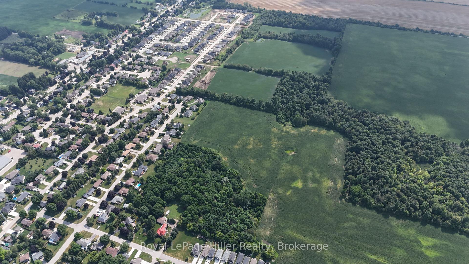 Photo 3 of 27 Arena Drive, Perth East, Milverton — HOMEH