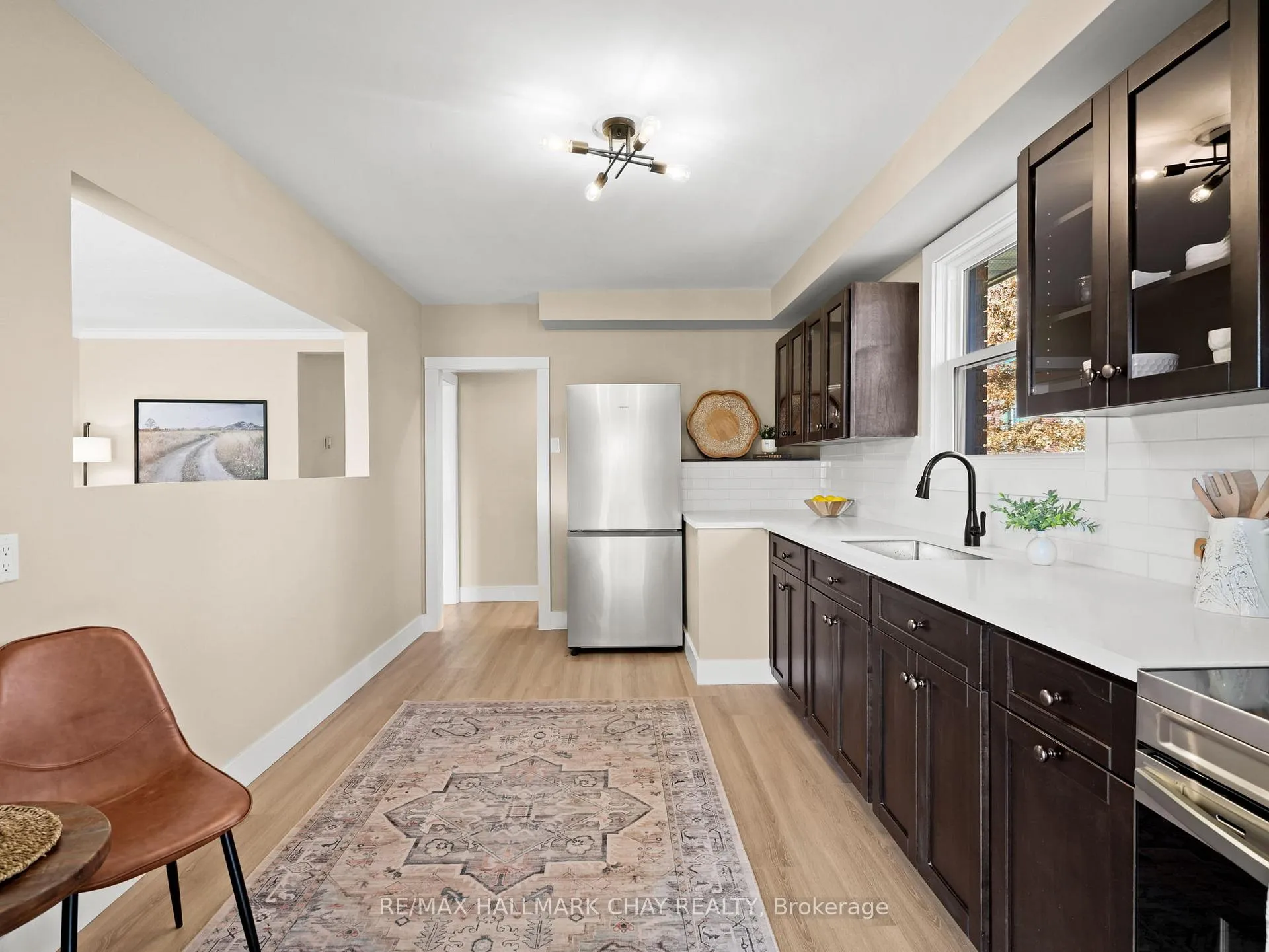 Photo 6 of 160 Nelson Street E, New Tecumseth, Alliston — HOMEH