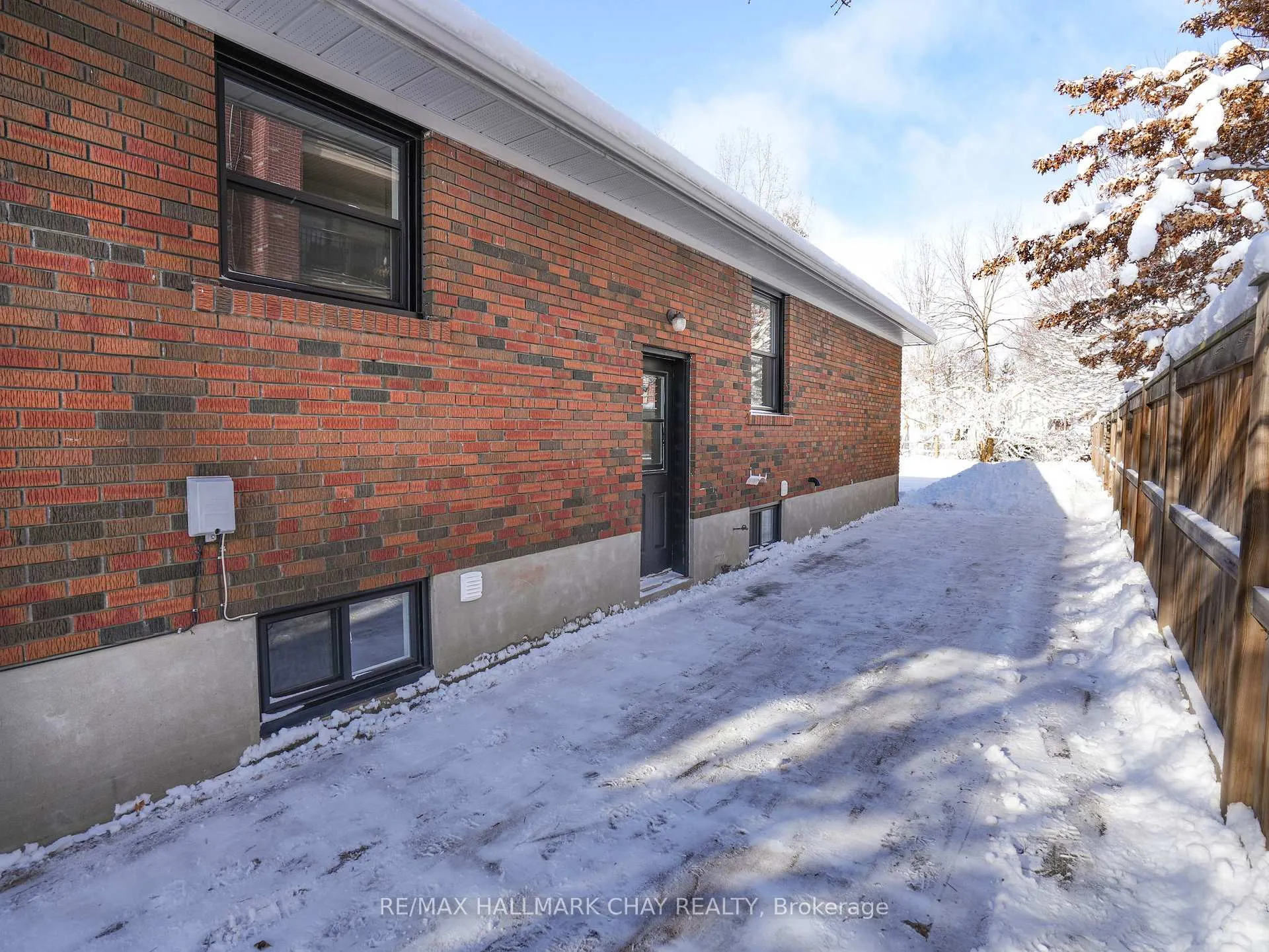 Photo 36 of 160 Nelson Street E, New Tecumseth, Alliston — HOMEH