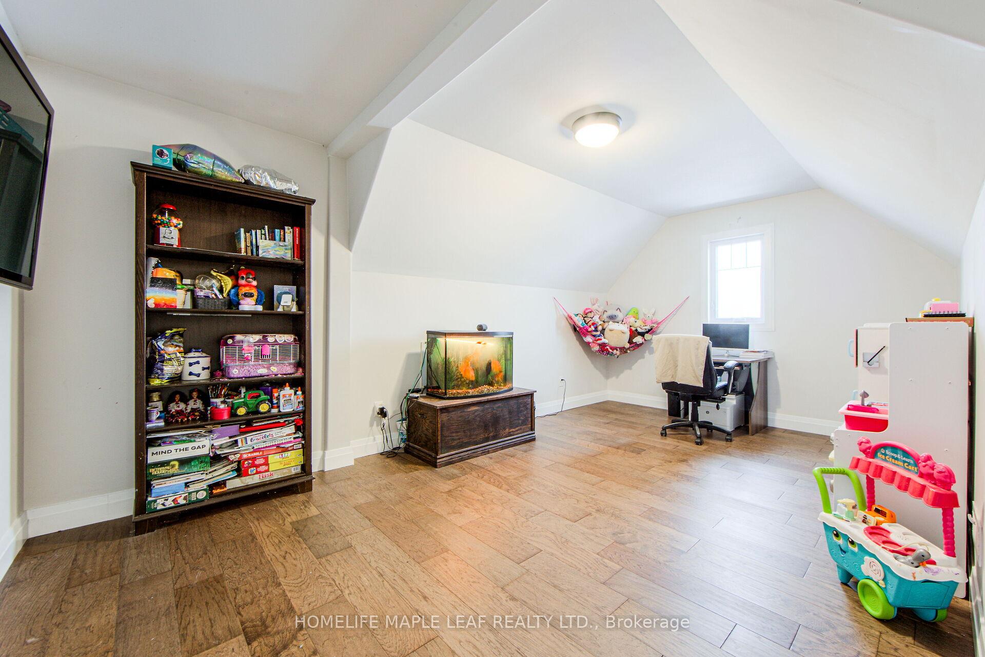 Photo 32 of 938666 Airport Road, Mulmur, Rural Mulmur — HOMEH