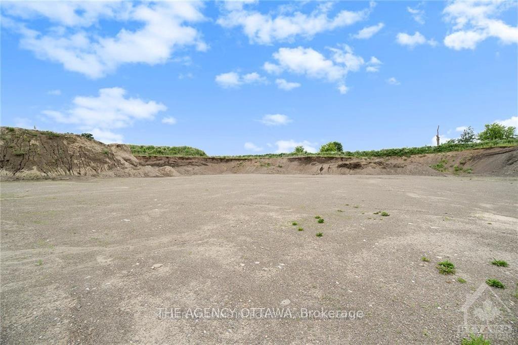 Photo 6 of 13243 Thompson Road, North Dundas, North Dundas (Winchester) Twp — HOMEH