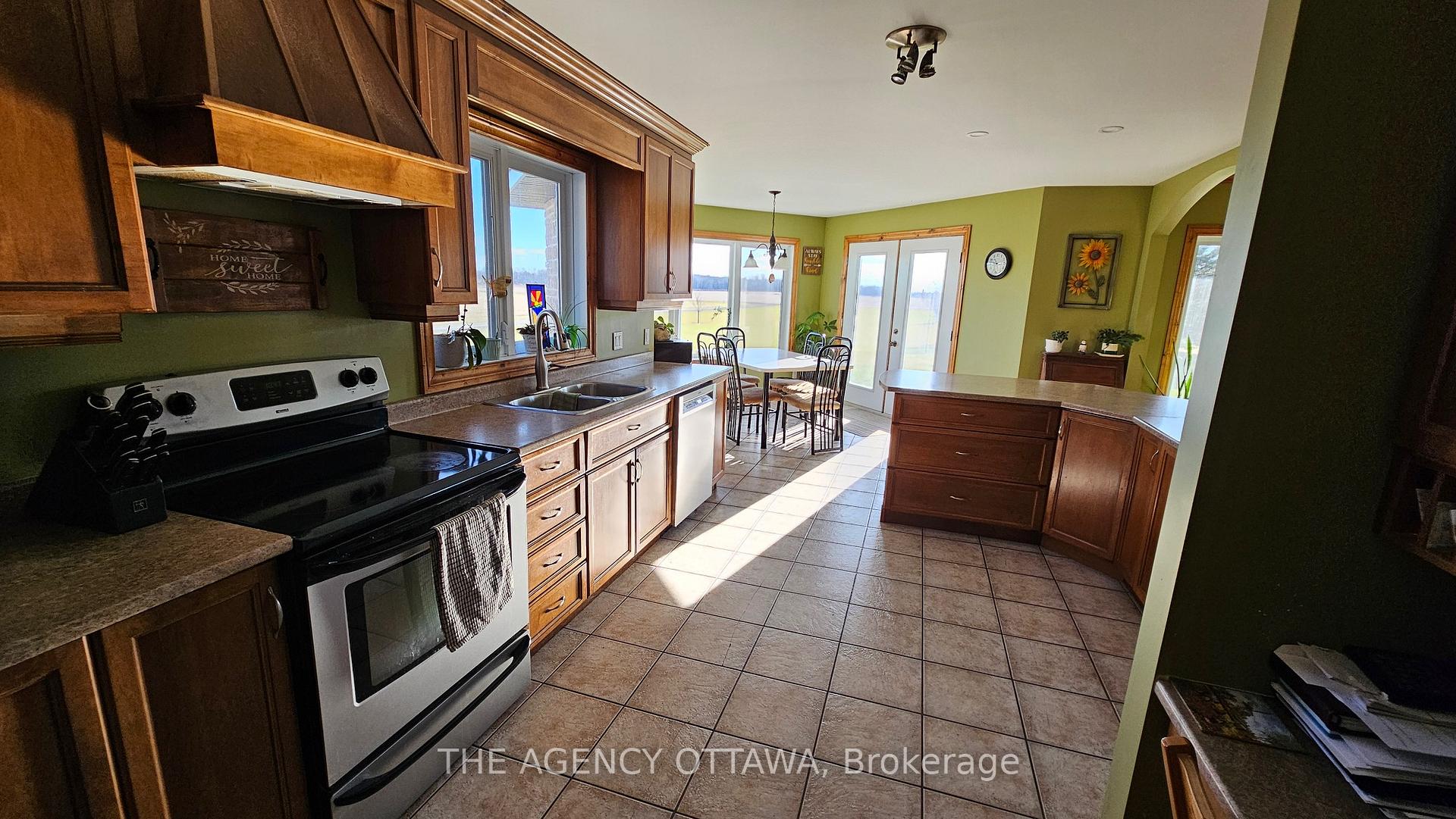 Photo 15 of 13243 Thompson Road, North Dundas, North Dundas (Winchester) Twp — HOMEH