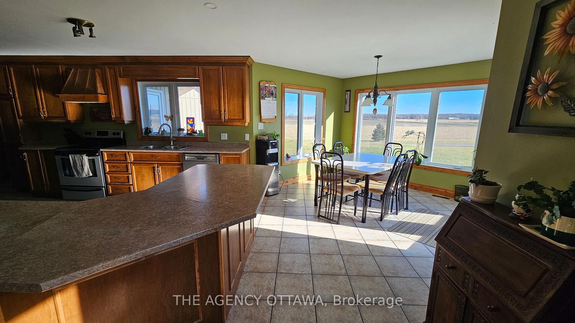Photo 19 of 13243 Thompson Road, North Dundas, North Dundas (Winchester) Twp — HOMEH