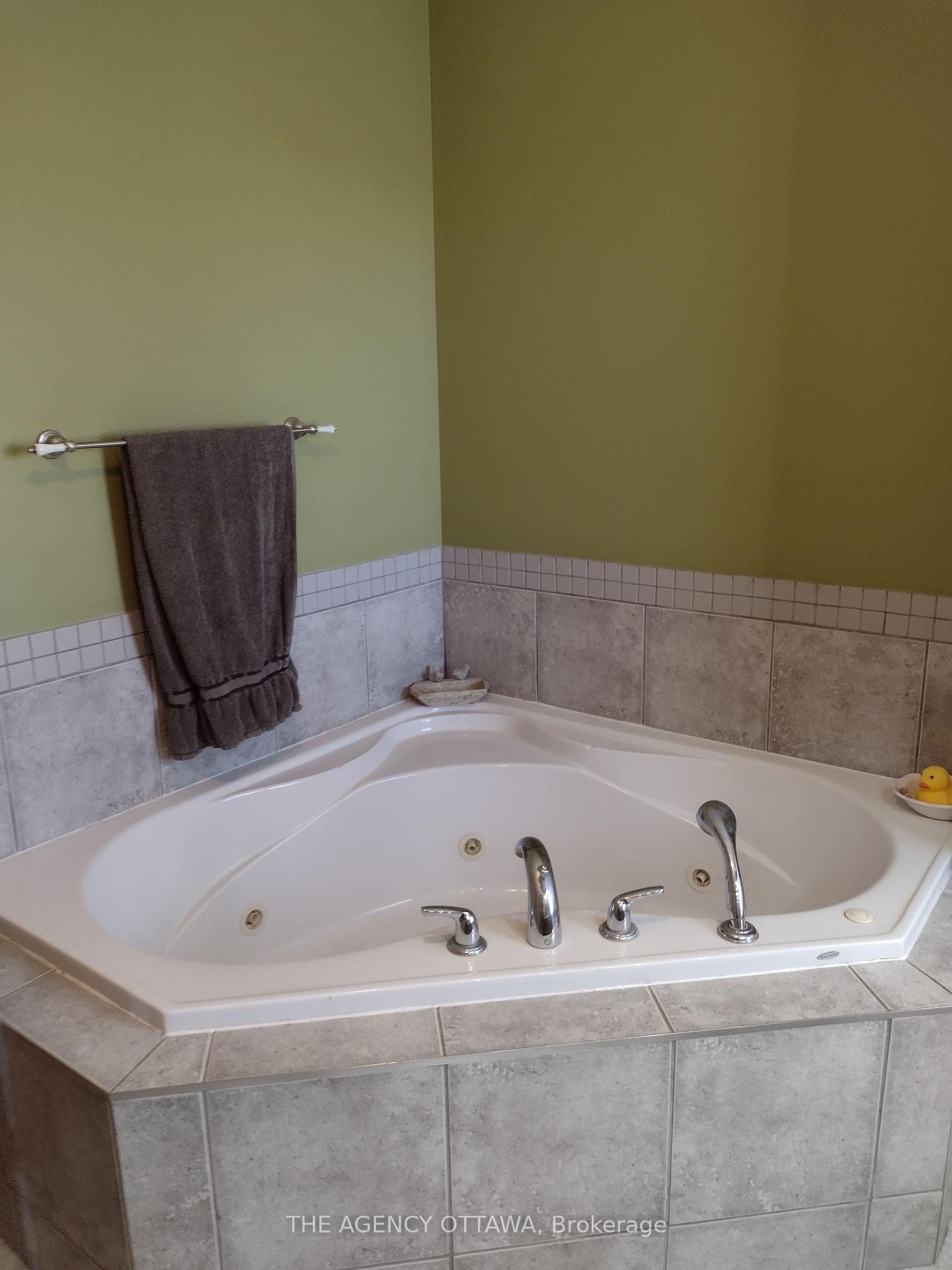 Photo 26 of 13243 Thompson Road, North Dundas, North Dundas (Winchester) Twp — HOMEH