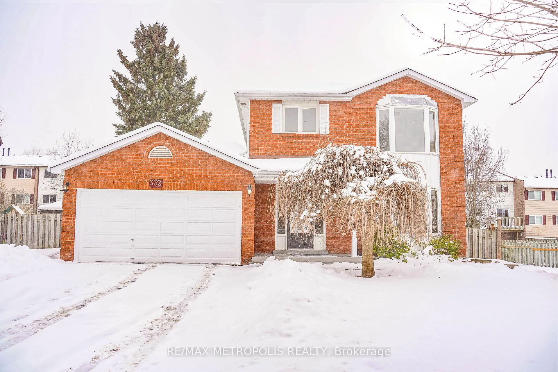 Photo 7 of 332 Nina Court, Oshawa, Eastdale — HOMEH