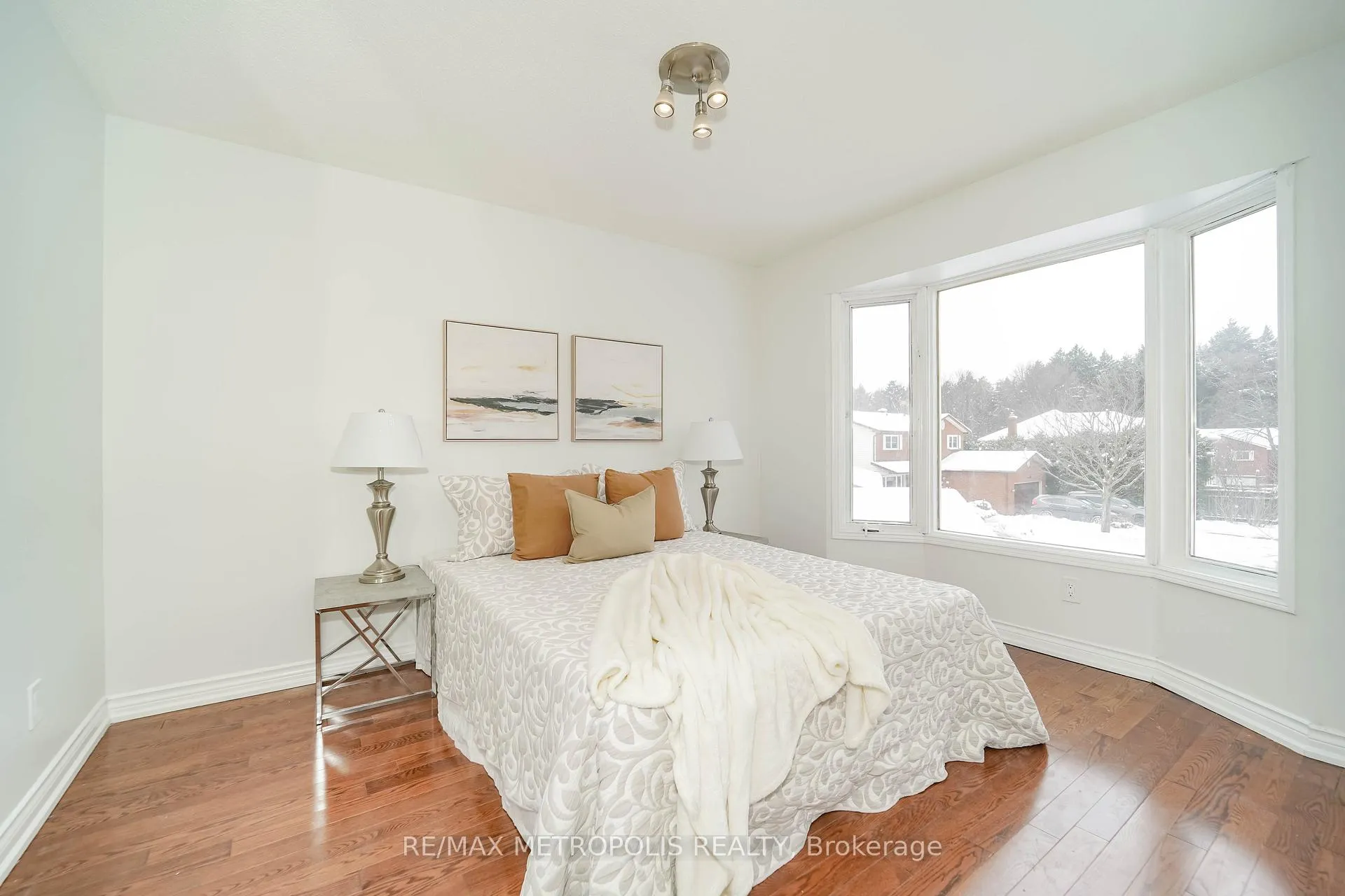 Photo 25 of 332 Nina Court, Oshawa, Eastdale — HOMEH