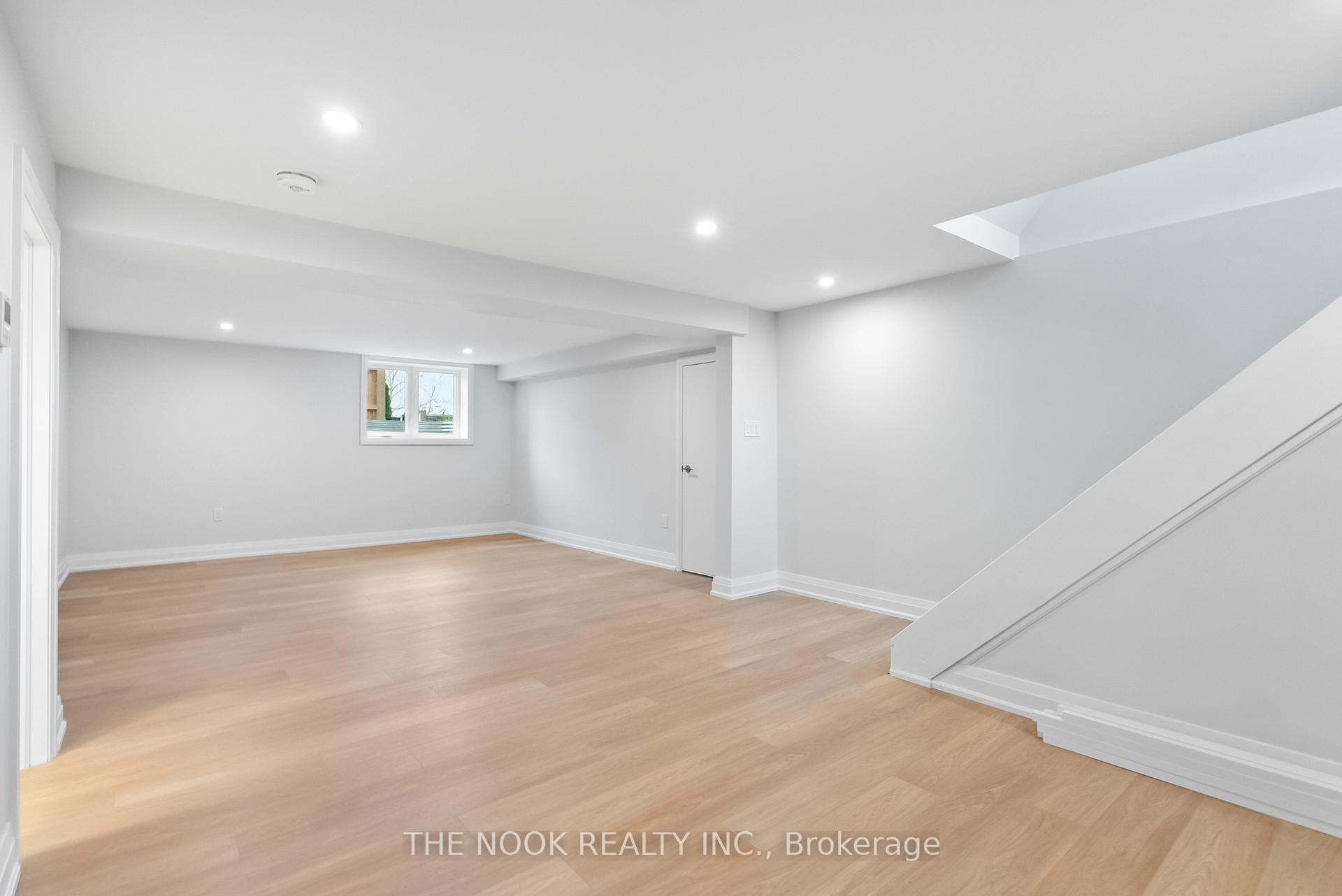 Photo 11 of 525 Larry Avenue, Oshawa, Samac — HOMEH