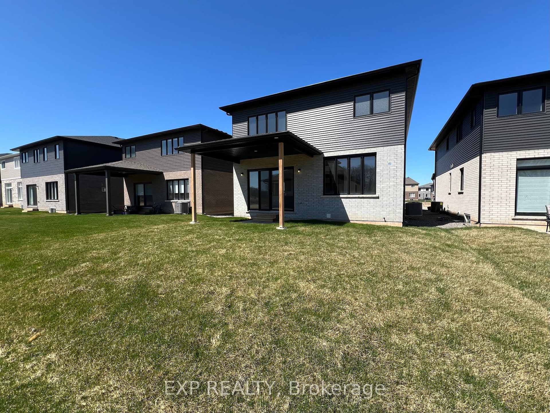 Photo 39 of 74 Marie Street, Pelham, Fonthill — HOMEH