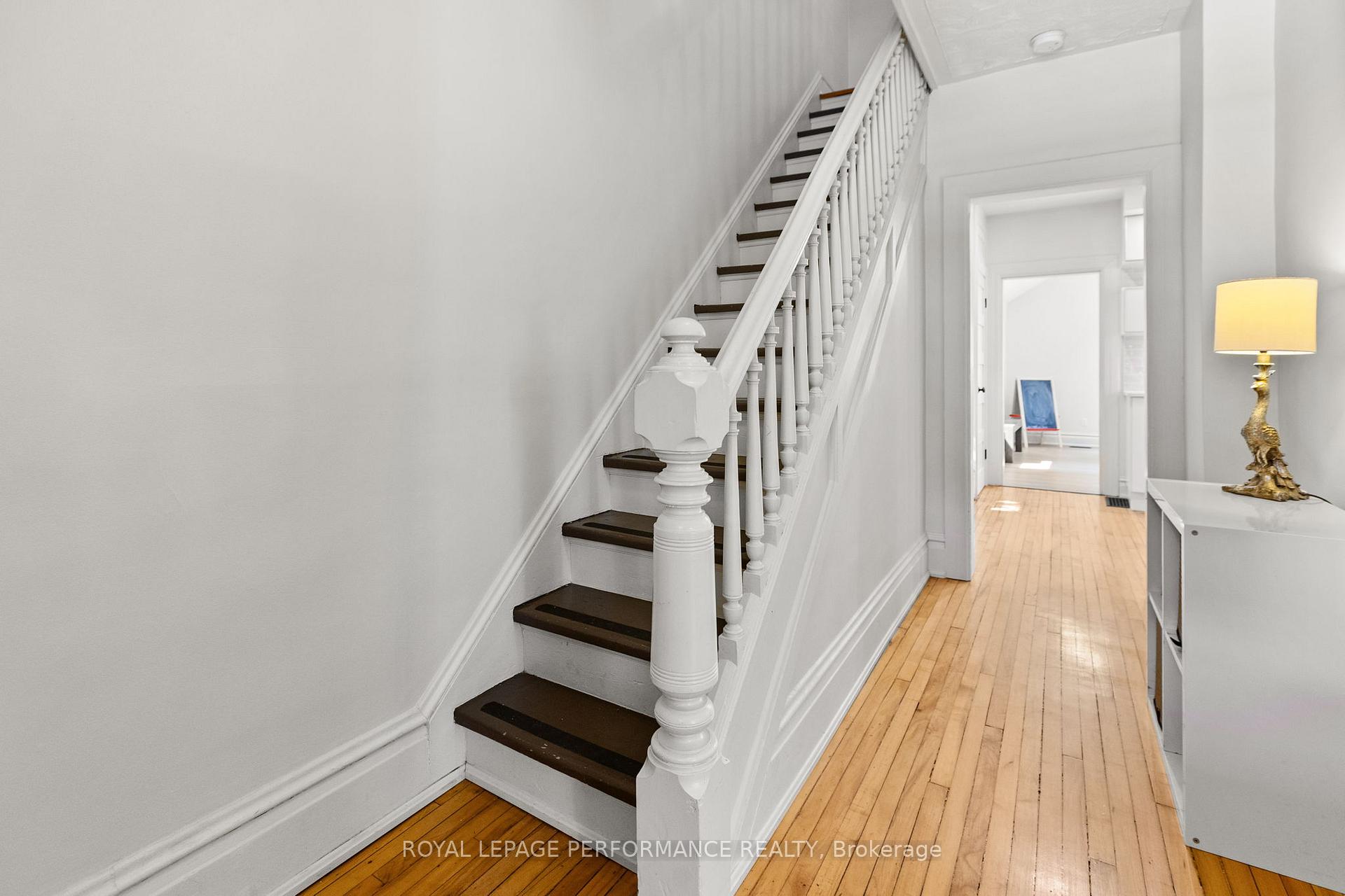 Photo 4 of 79 Queen Mary Street, Ottawa, Overbrook/Castle Heights — HOMEH