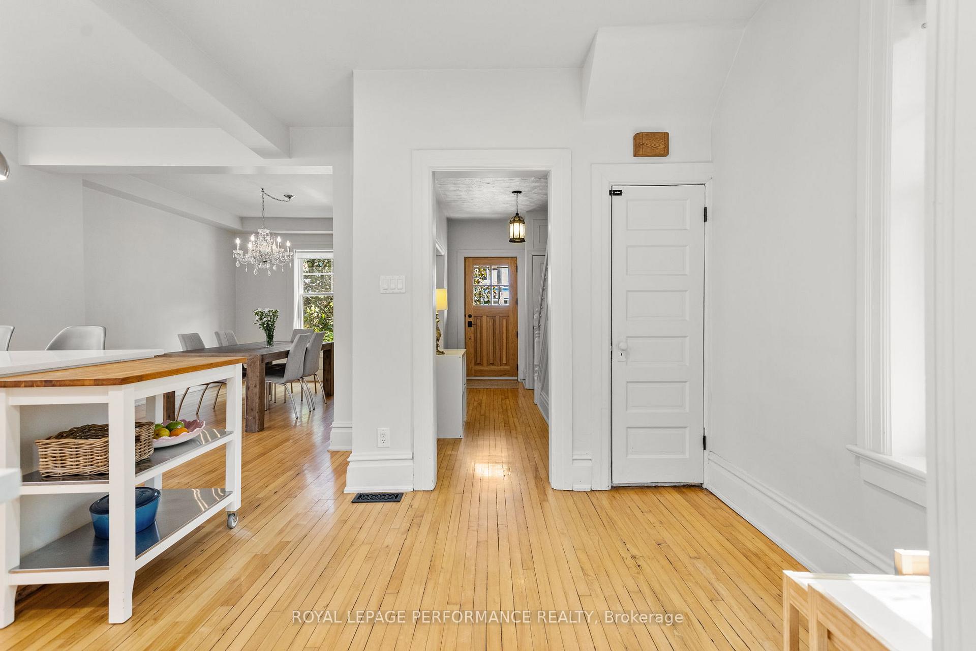 Photo 11 of 79 Queen Mary Street, Ottawa, Overbrook/Castle Heights — HOMEH