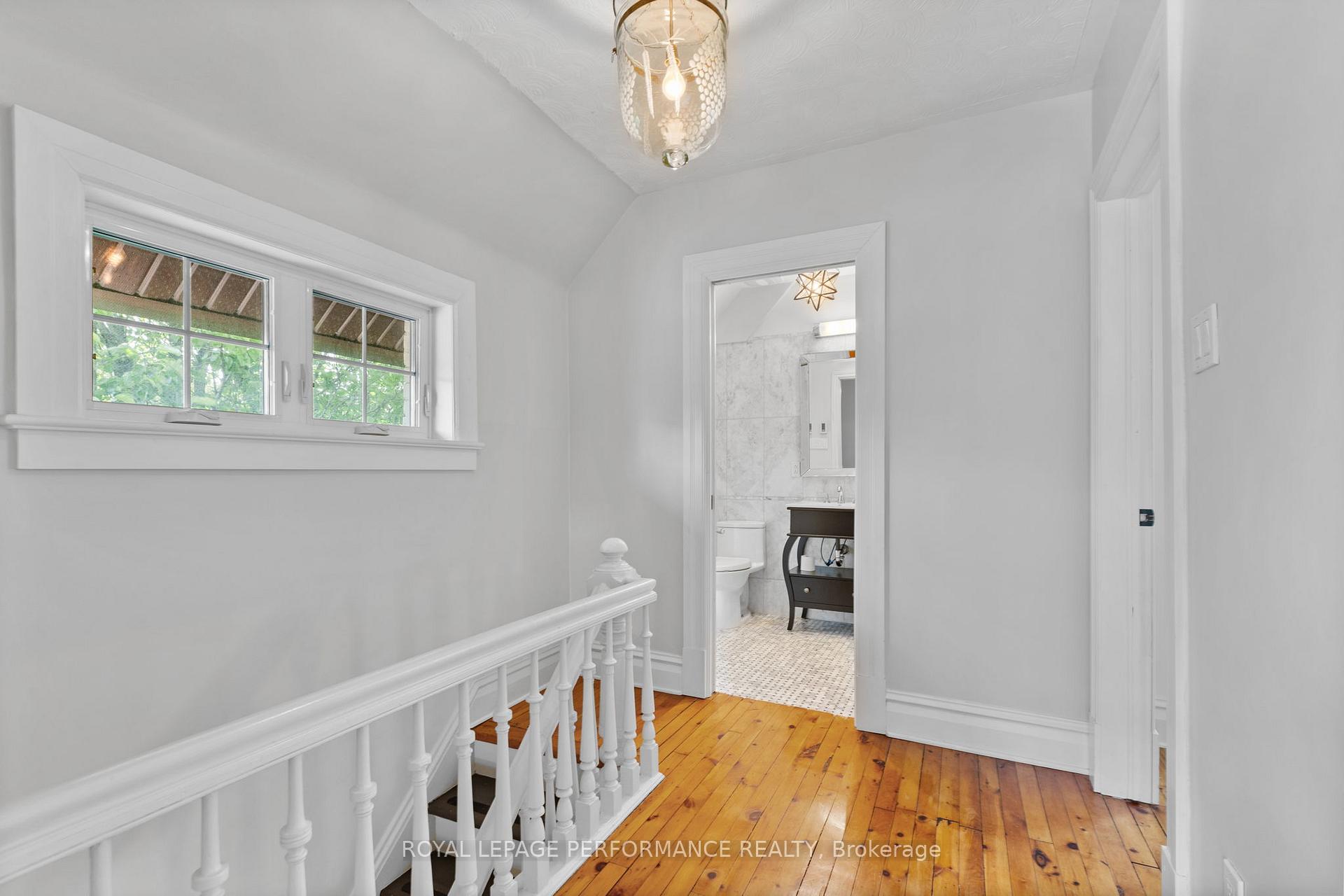 Photo 16 of 79 Queen Mary Street, Ottawa, Overbrook/Castle Heights — HOMEH