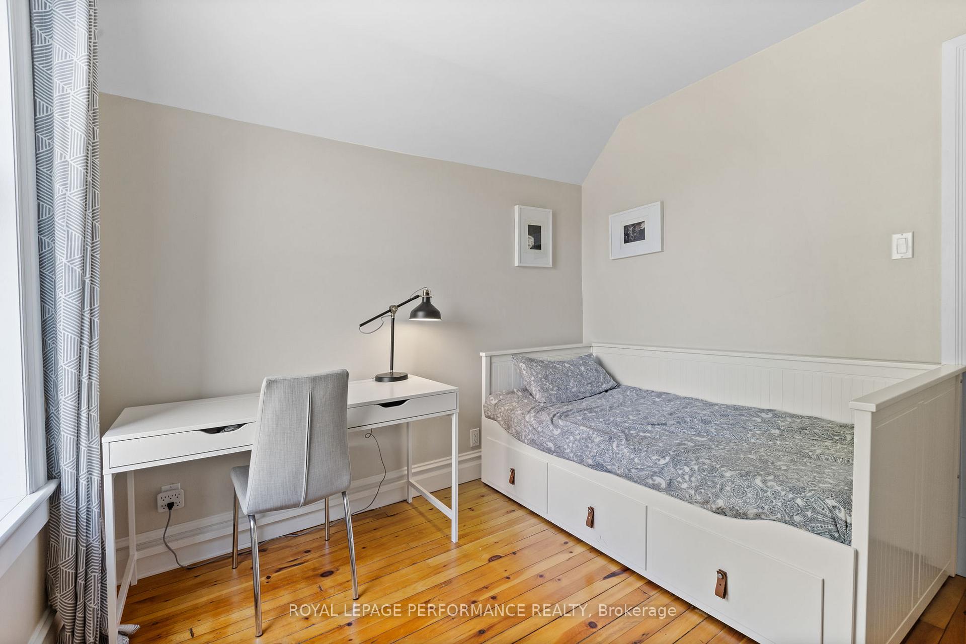 Photo 22 of 79 Queen Mary Street, Ottawa, Overbrook/Castle Heights — HOMEH
