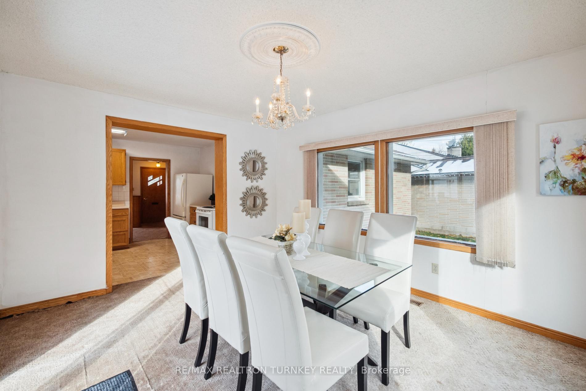 Photo 20 of 736 Grace Street, Newmarket, Gorham-College Manor — HOMEH