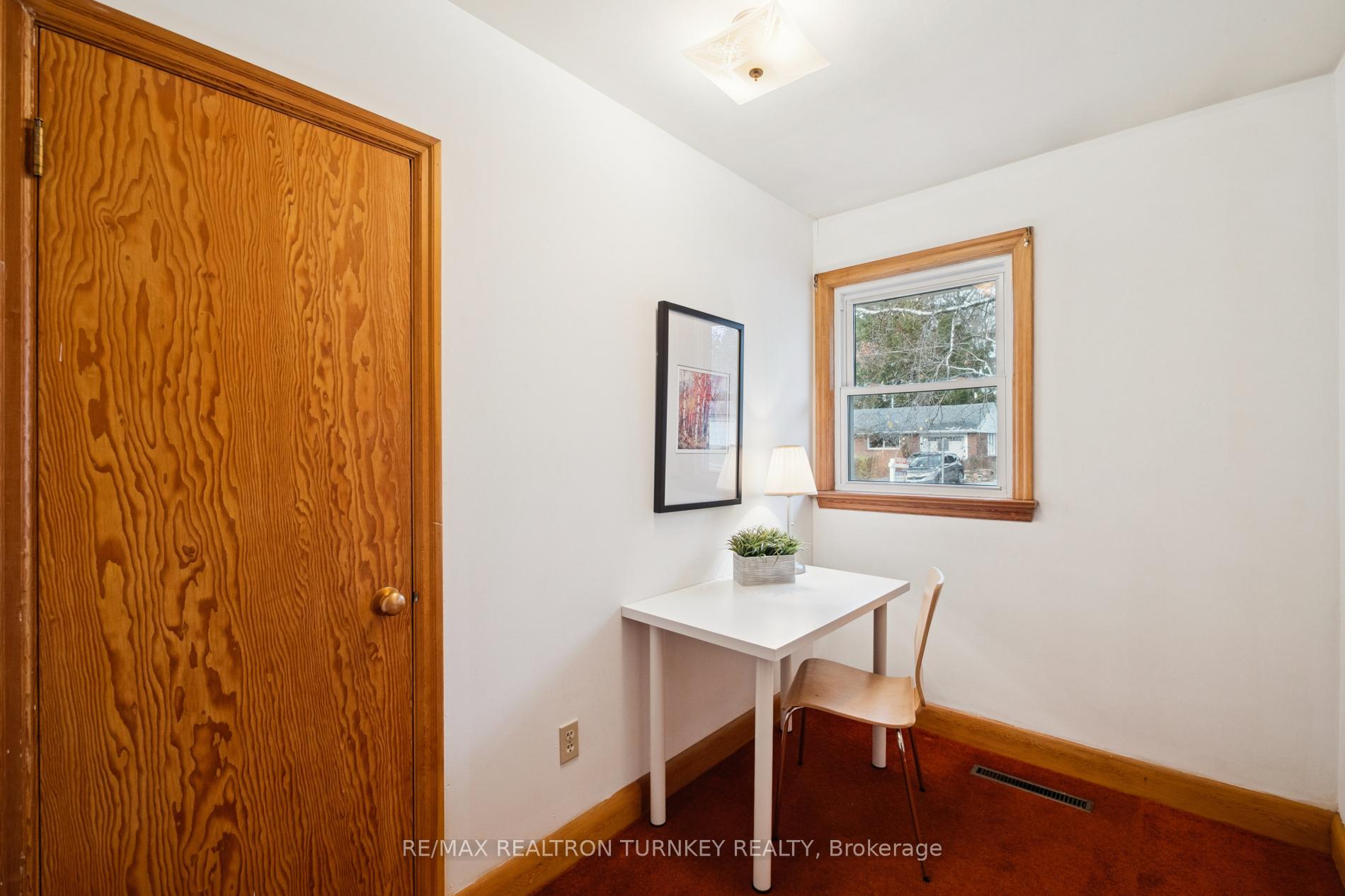 Photo 25 of 736 Grace Street, Newmarket, Gorham-College Manor — HOMEH