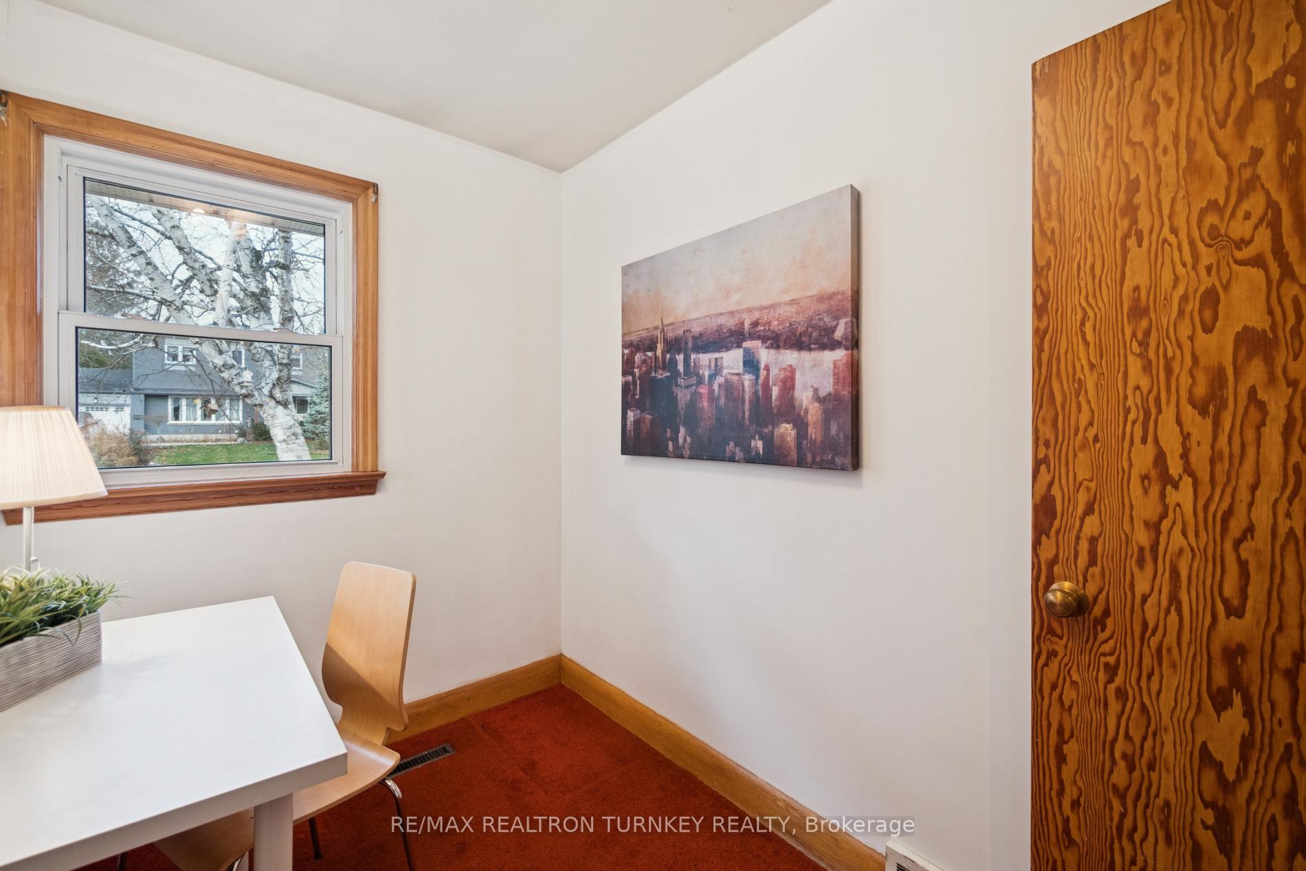 Photo 27 of 736 Grace Street, Newmarket, Gorham-College Manor — HOMEH