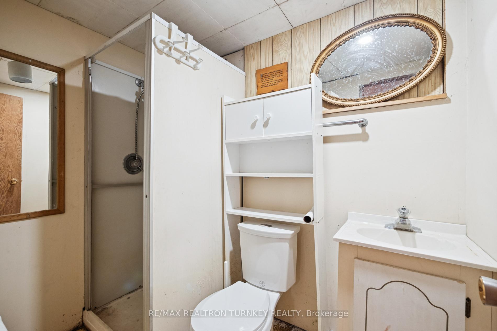 Photo 34 of 736 Grace Street, Newmarket, Gorham-College Manor — HOMEH