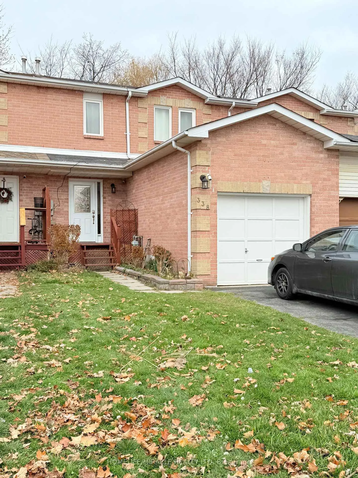 Front of 338 Sheffield Court